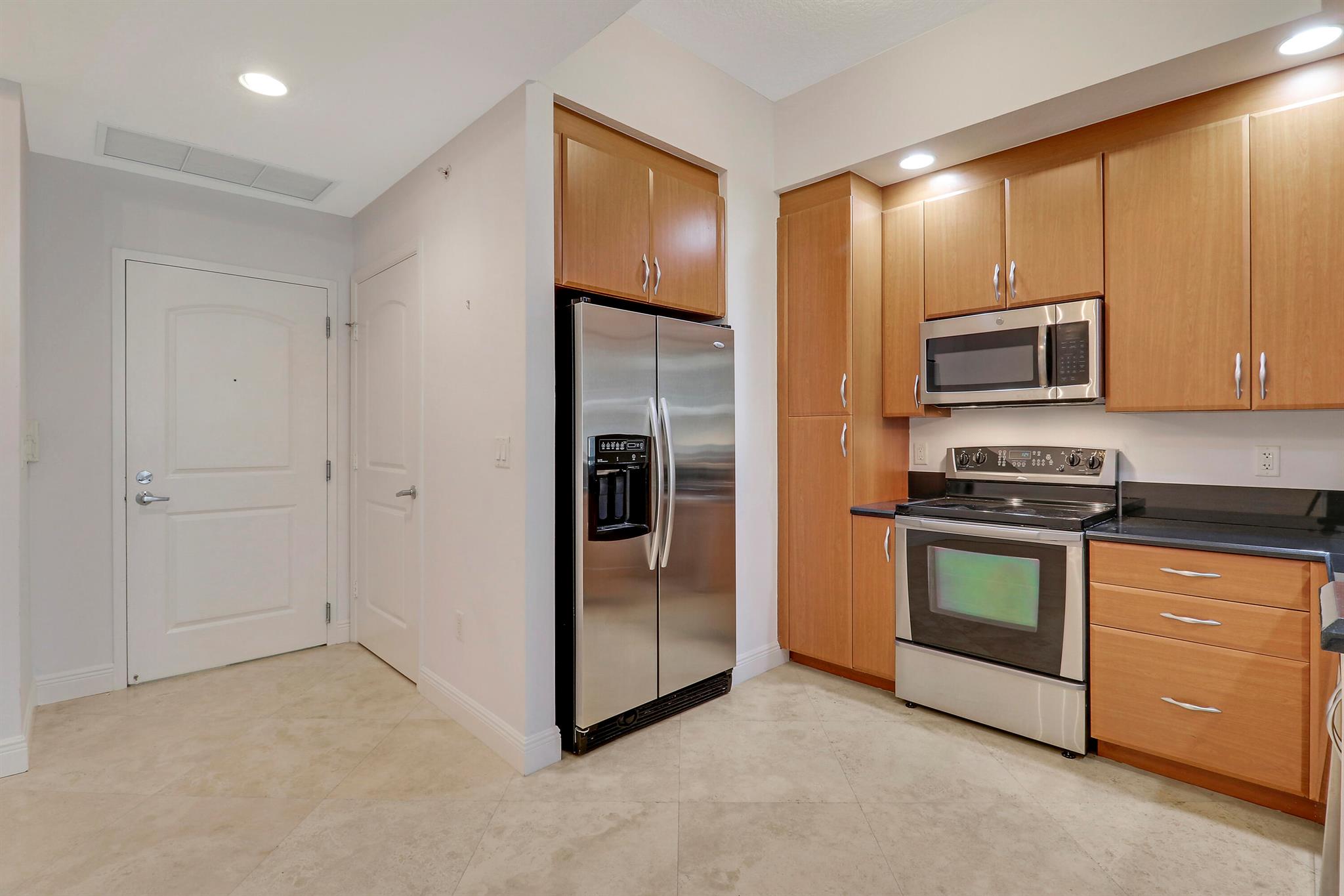 701 S Olive Avenue 805