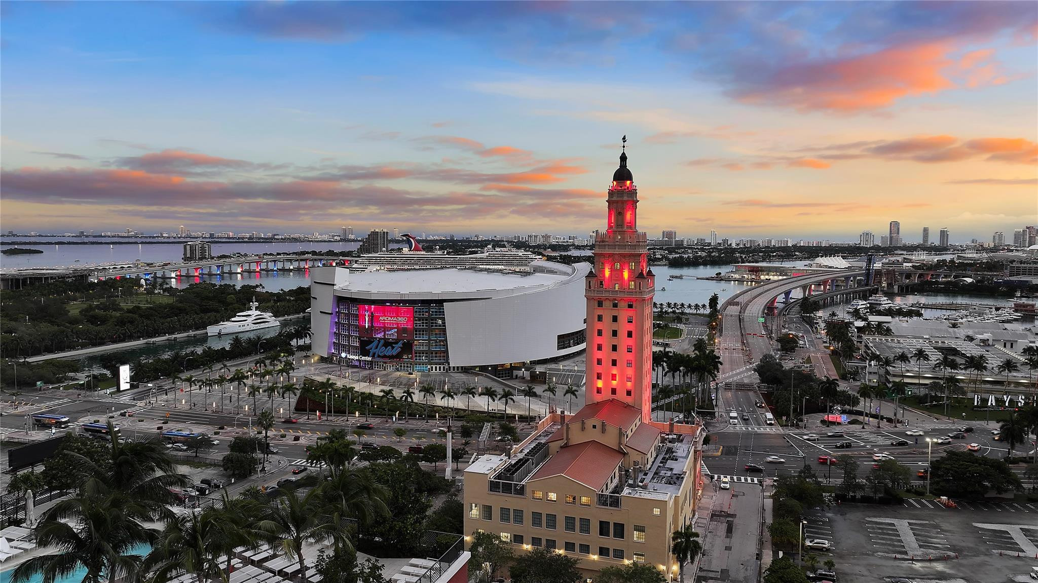 11 NE 6th Street 907