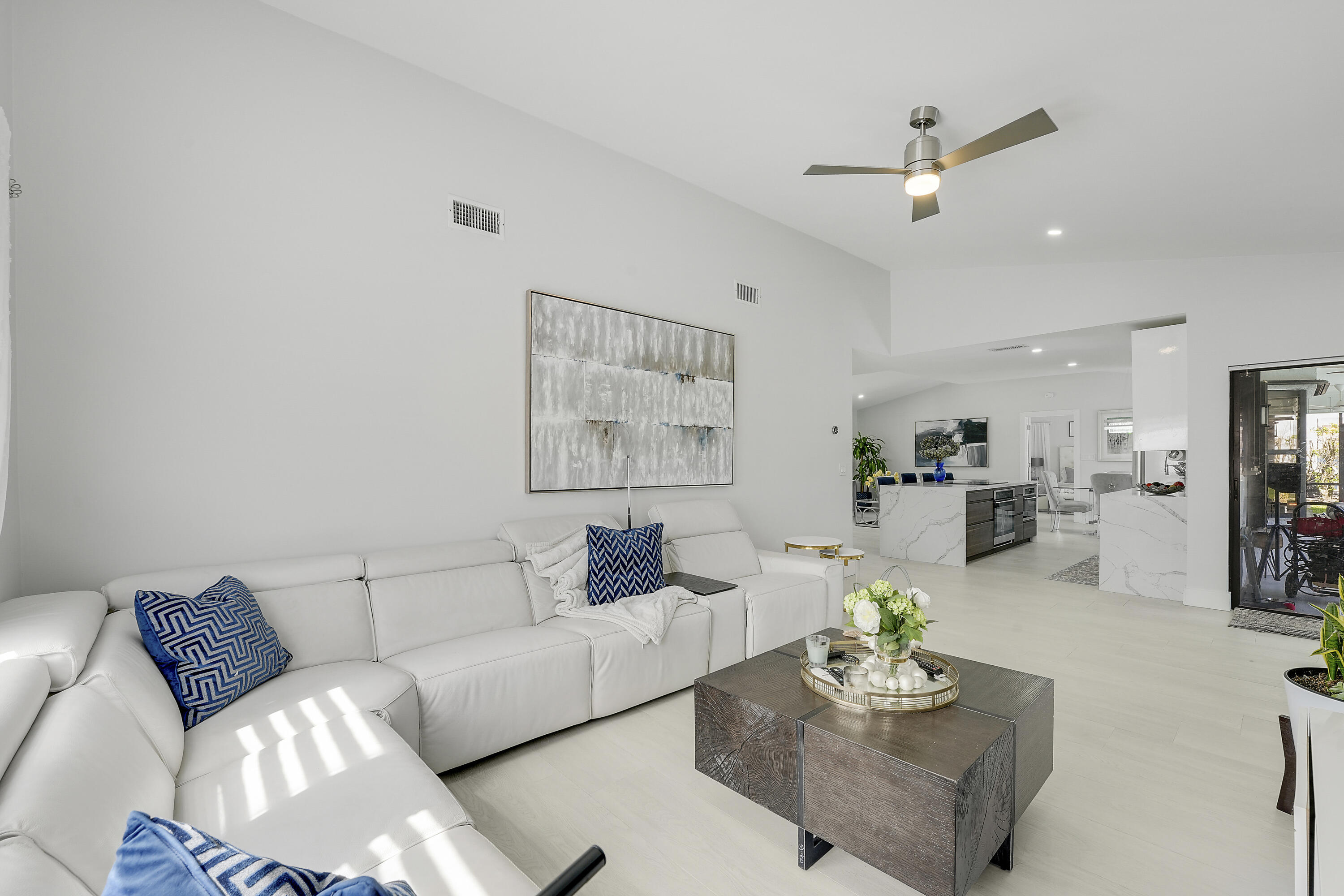 SUGAR POND MANOR OF WELLINGTON - Residential