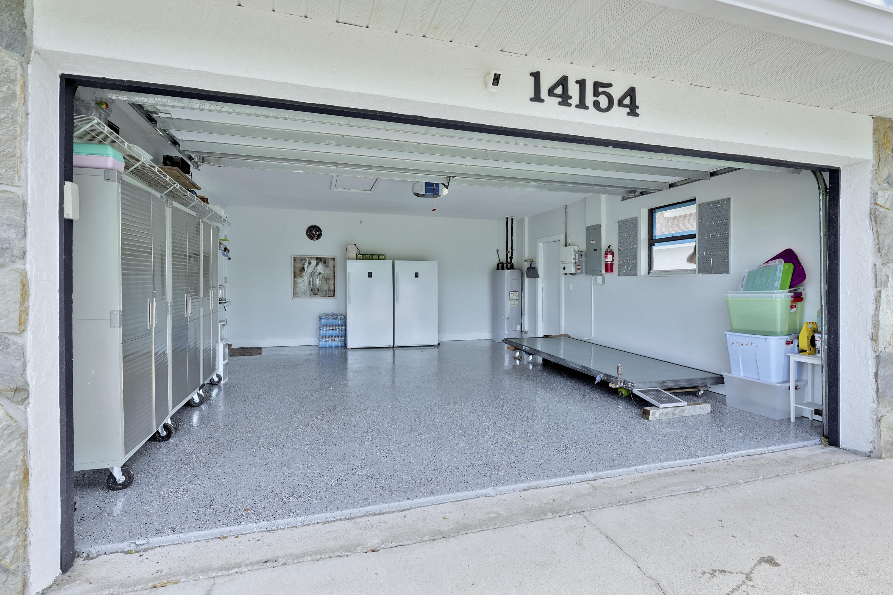 SUGAR POND MANOR OF WELLINGTON - Residential