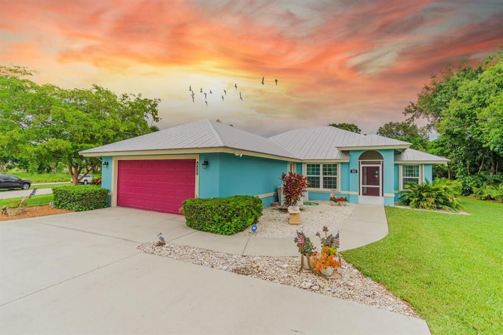 Photo of 232 SW Tulip Boulevard Blvd, Port St Lucie, FL 34953 (MLS # R10826103)