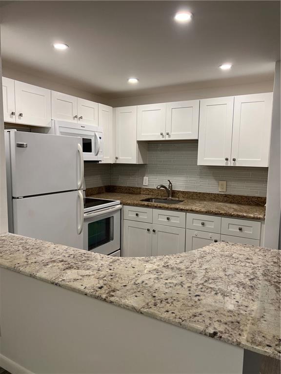 NEWPORT V CONDO - Residential Lease