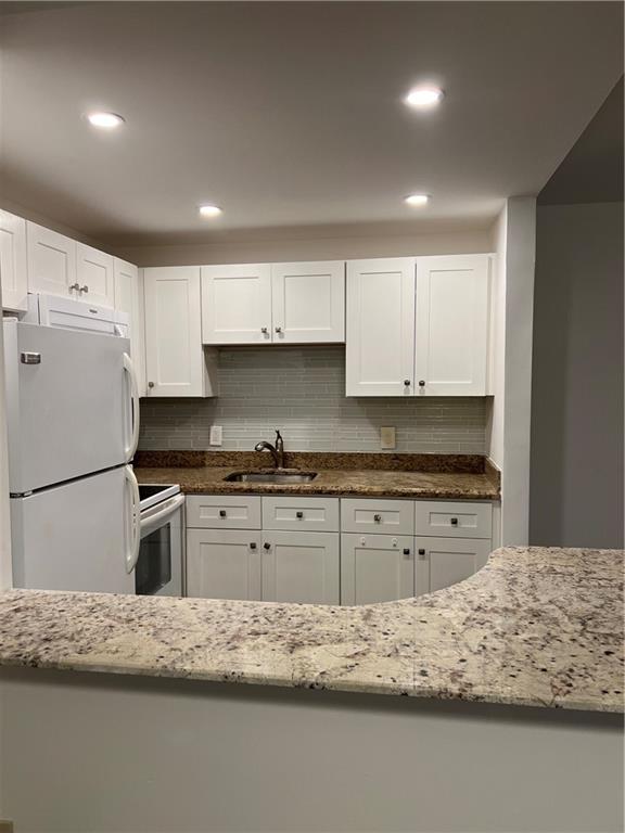 NEWPORT V CONDO - Residential Lease