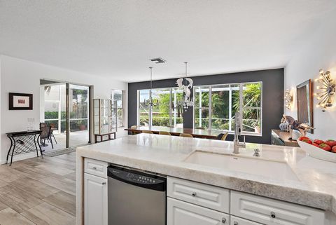 8208 Heritage Club Drive West Palm Beach FL 33412