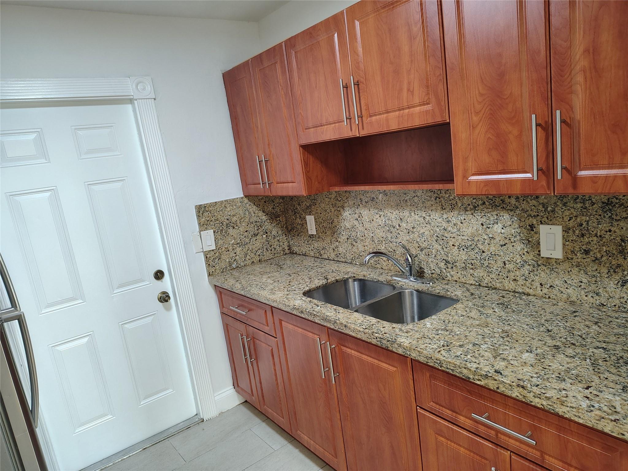 Coral Spgs Sub 1 59-30 B - Residential Lease