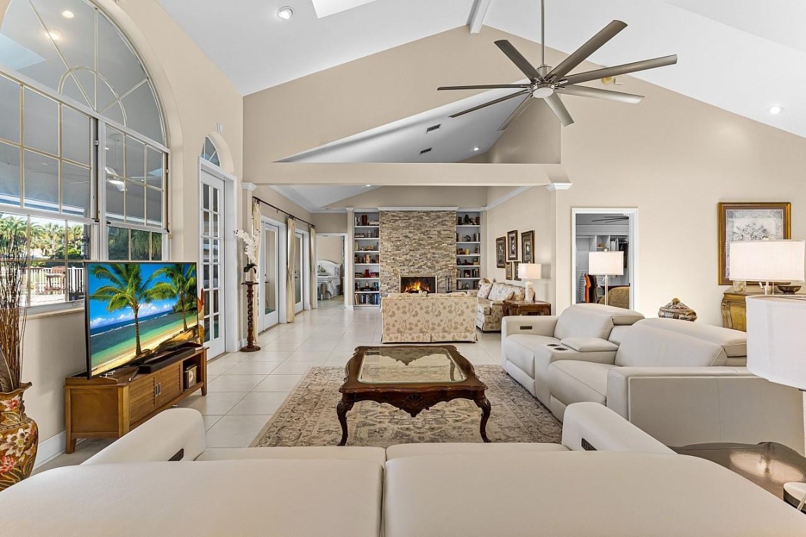 Cache Cay Sub - Residential