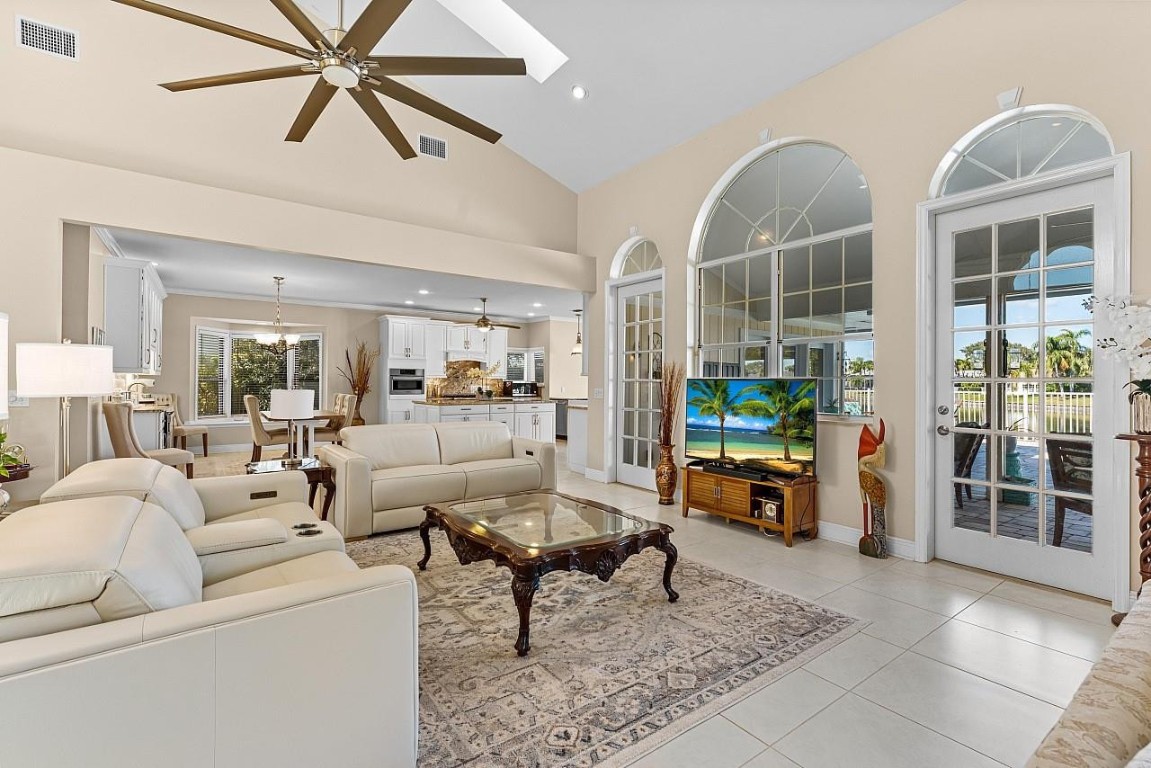 Cache Cay Sub - Residential