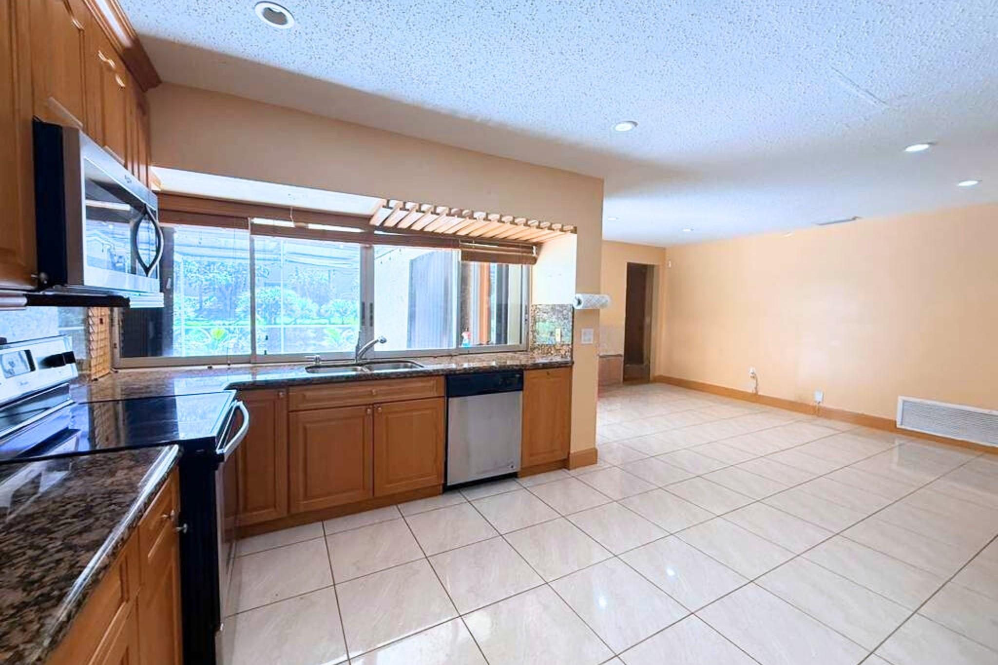 WESTVIEW SEC 1 PART 1 - Residential