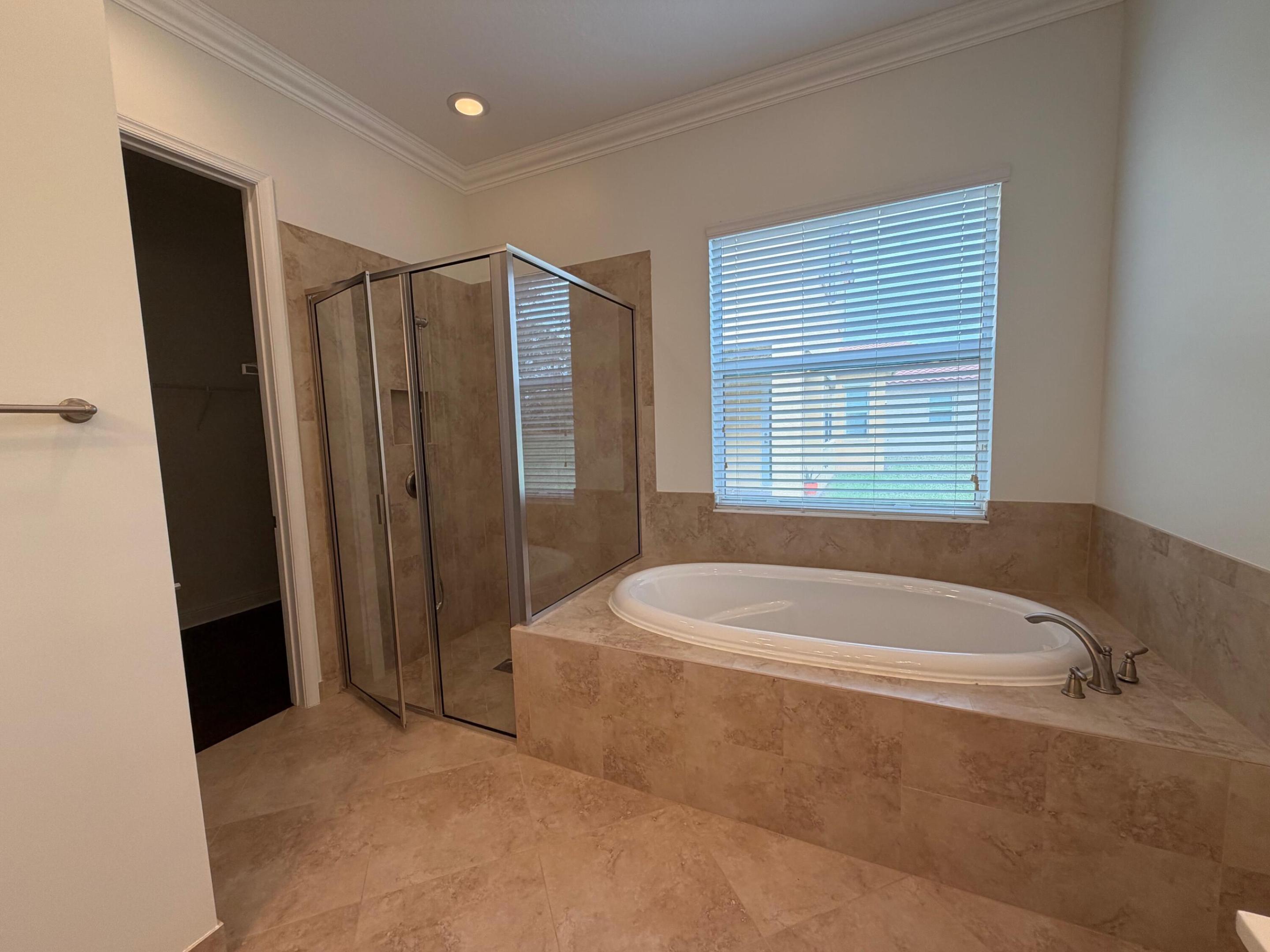 PORTOSOL REPL NO 2 - Residential Lease