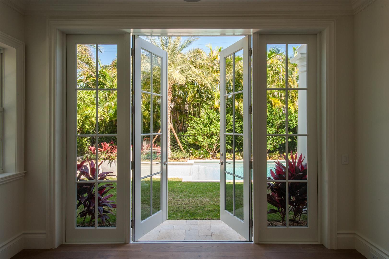 EAST SHORE - Residential