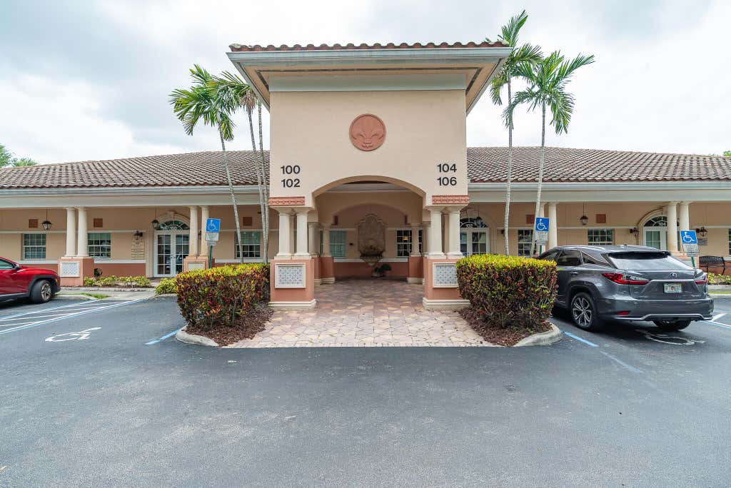 Photo of 102 NW 100th Avenue, Plantation, FL (MLS # B26038344)