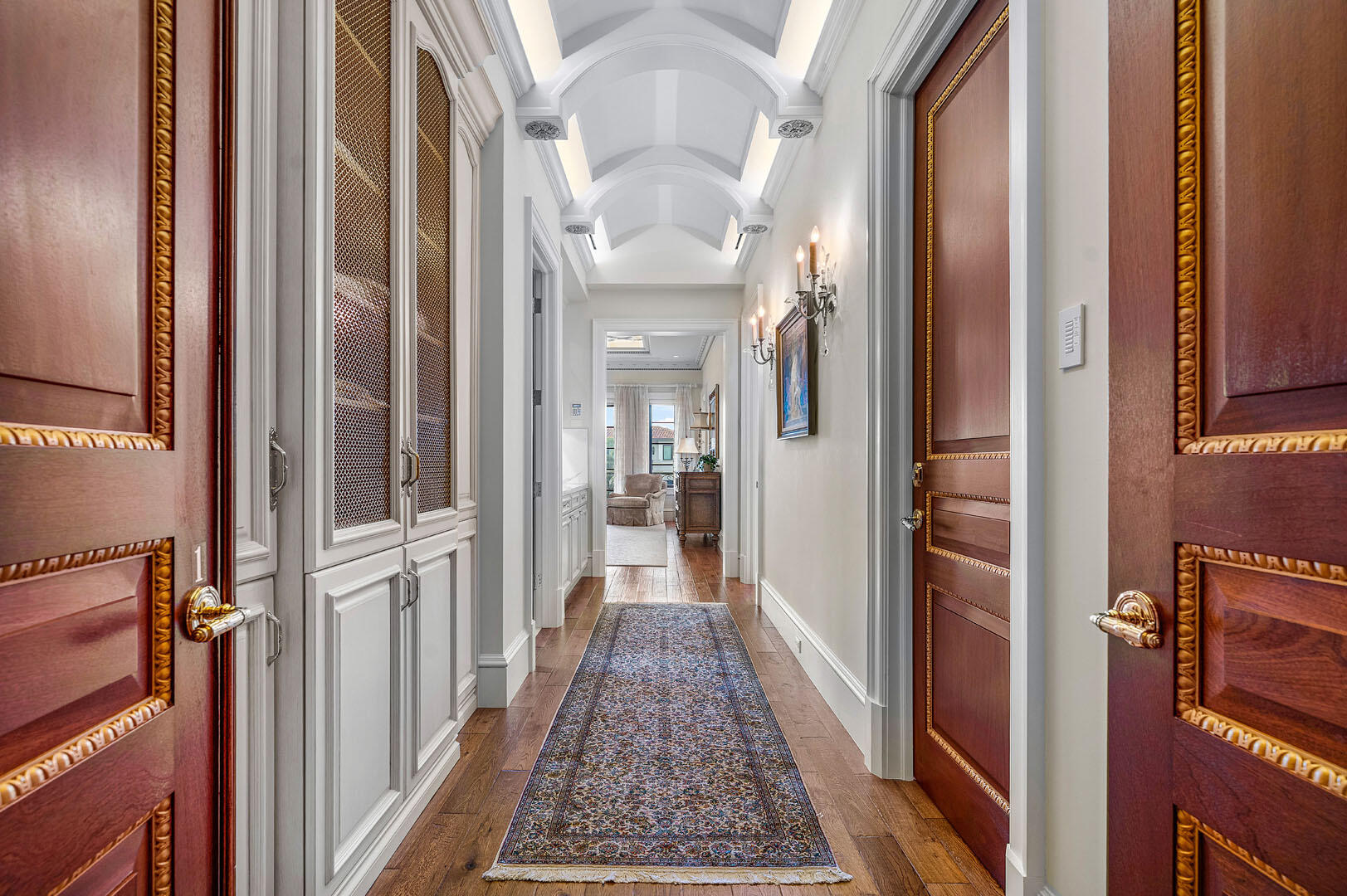 ROYAL PALM YACHT & COUNTRY CLUB - Residential