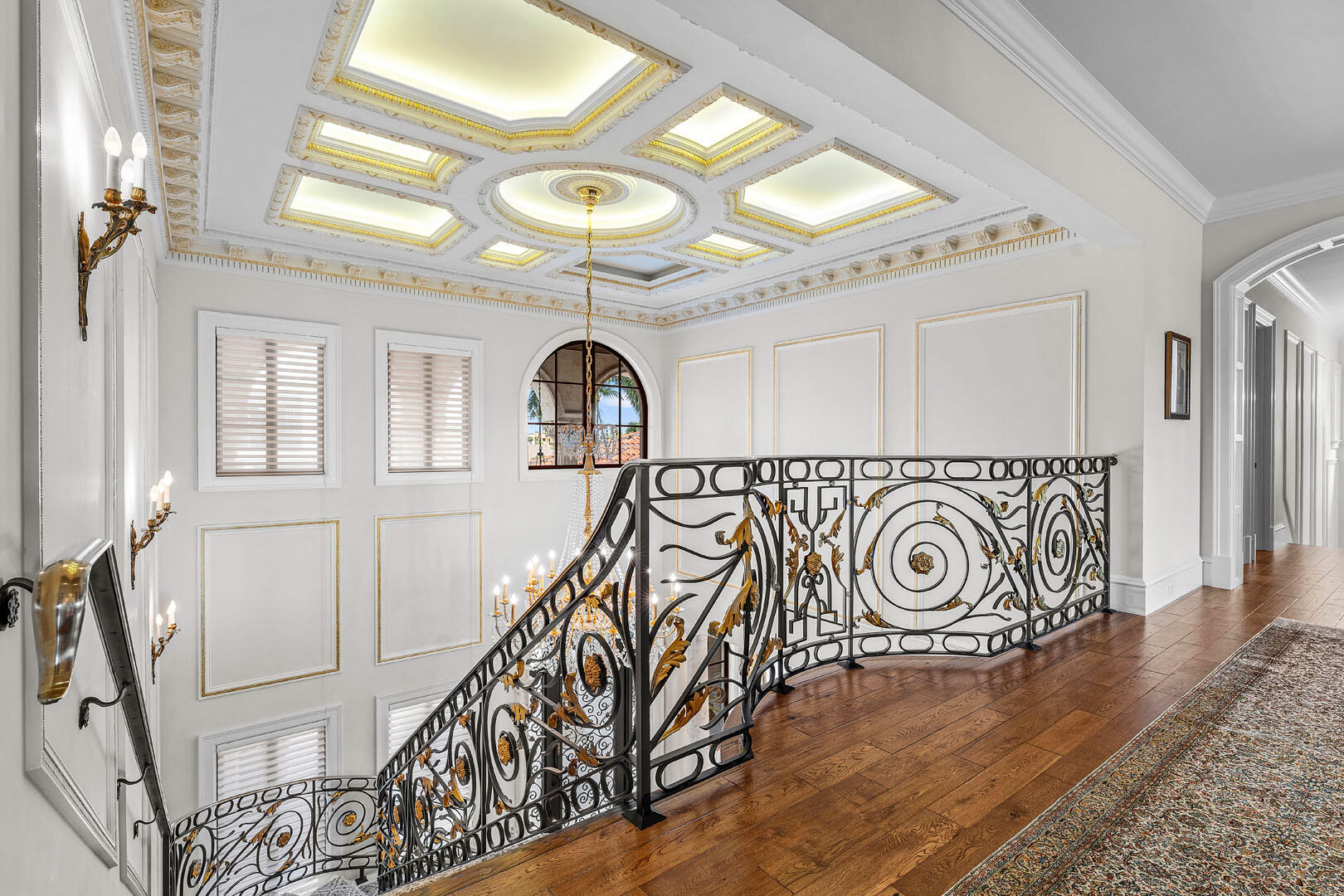 ROYAL PALM YACHT & COUNTRY CLUB - Residential