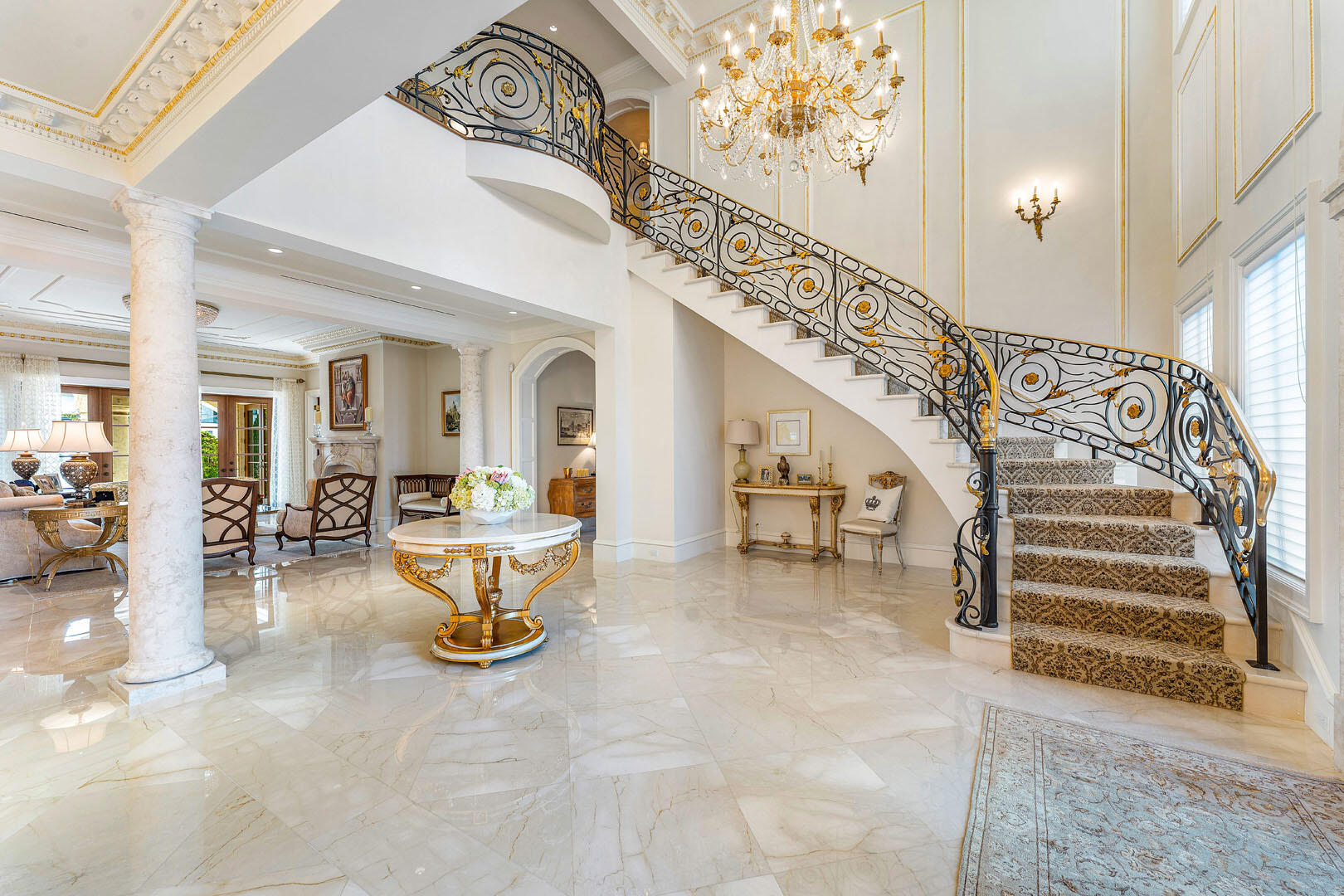 ROYAL PALM YACHT & COUNTRY CLUB - Residential