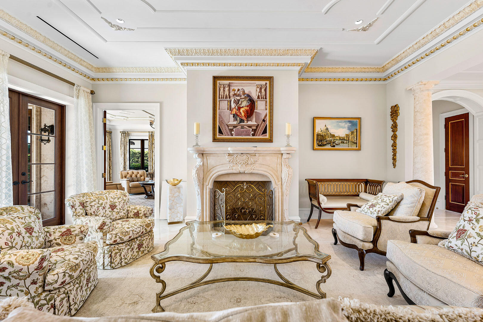 ROYAL PALM YACHT & COUNTRY CLUB - Residential