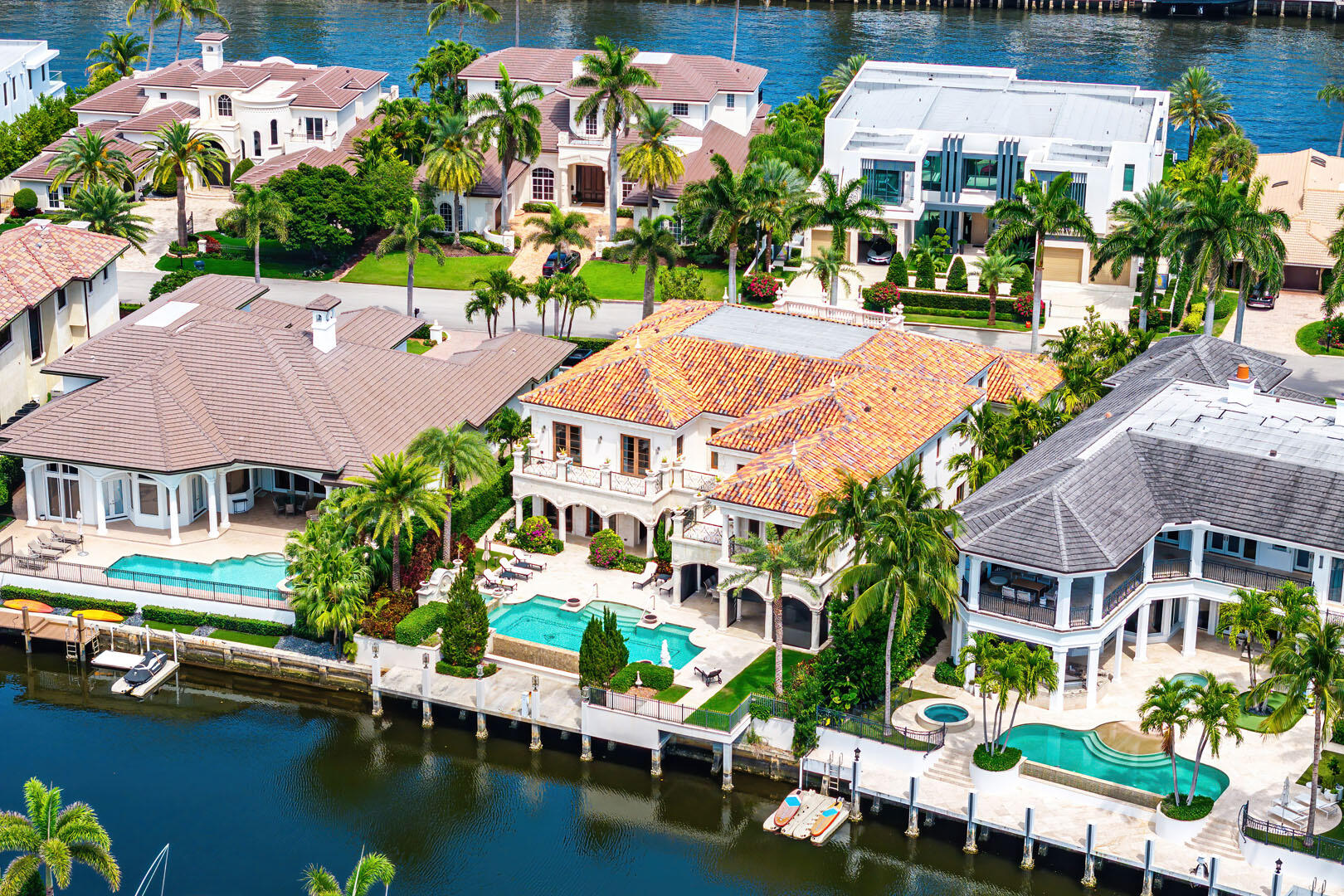 ROYAL PALM YACHT & COUNTRY CLUB - Residential