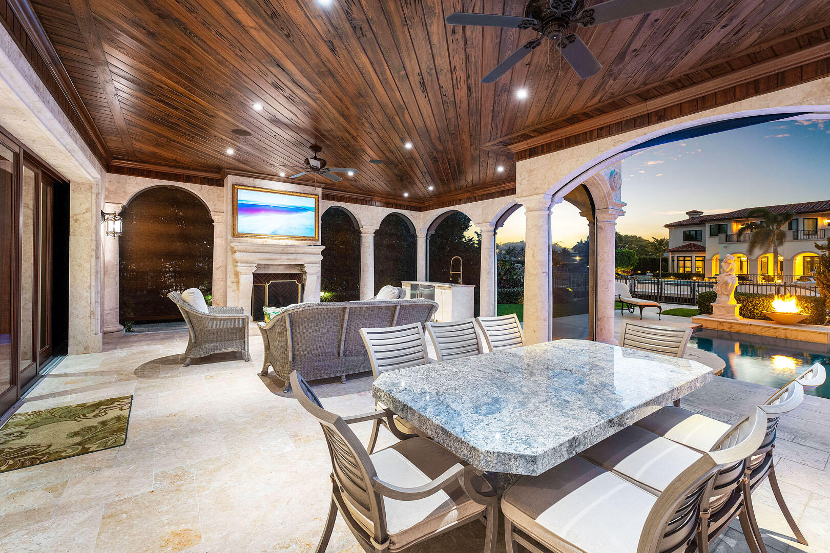 ROYAL PALM YACHT & COUNTRY CLUB - Residential