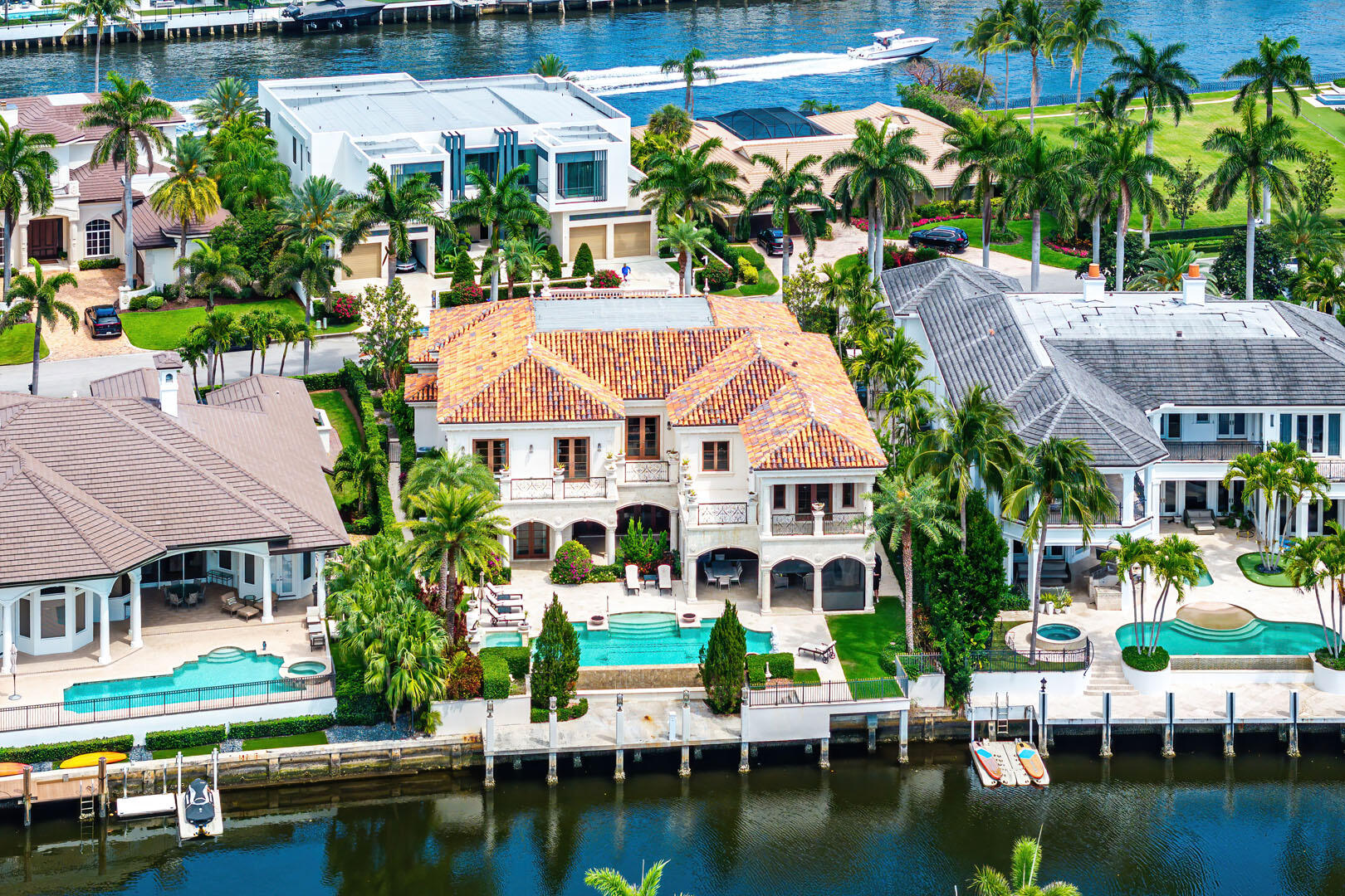 ROYAL PALM YACHT & COUNTRY CLUB - Residential