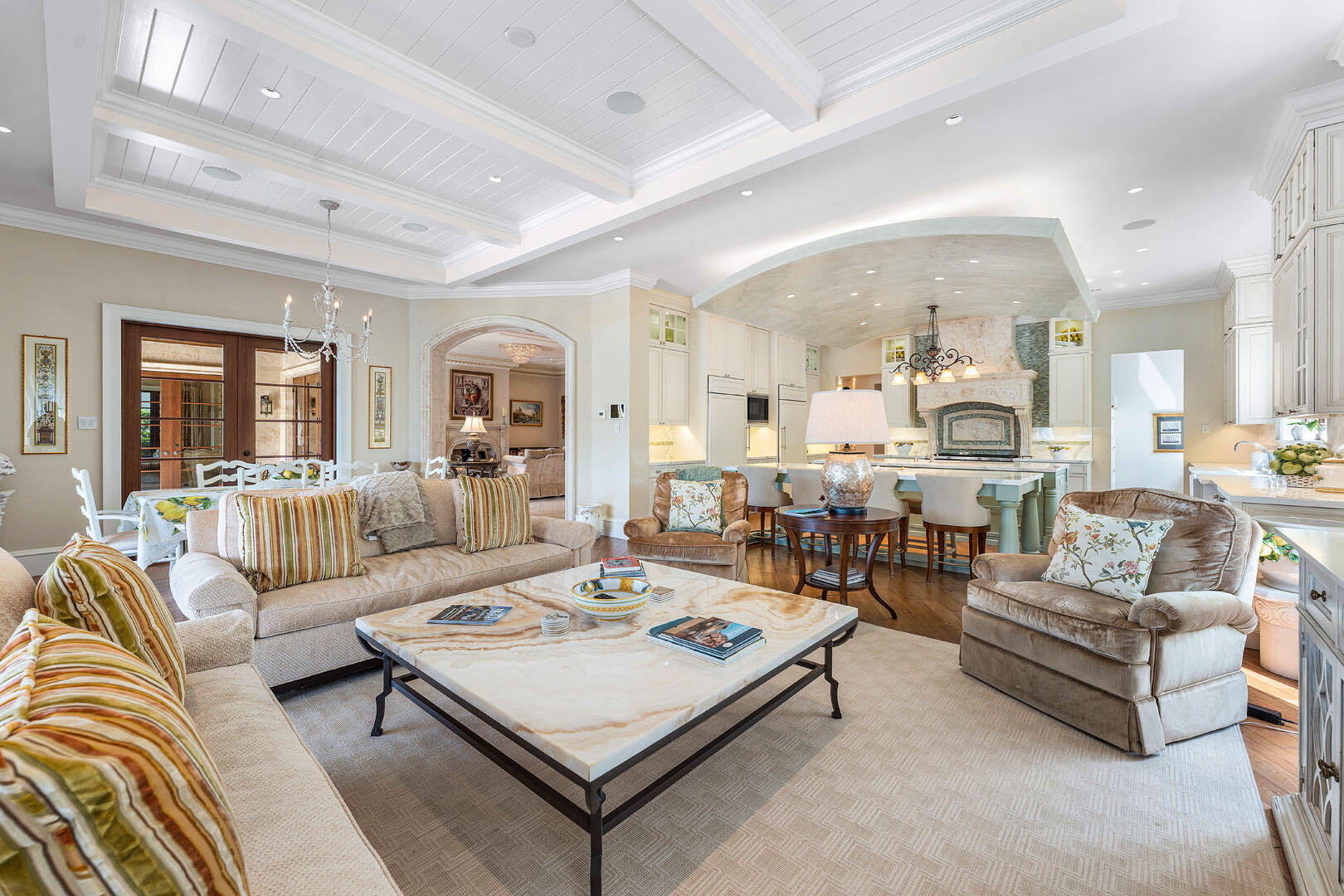 ROYAL PALM YACHT & COUNTRY CLUB - Residential