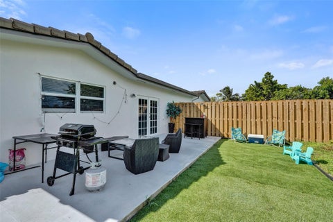 Tiny photo for 4017 Woodside Drive, Coral Springs, FL 33065 (MLS # F10544715)