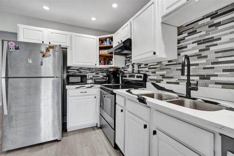 Tiny photo for 4017 Woodside Drive, Coral Springs, FL 33065 (MLS # F10544715)