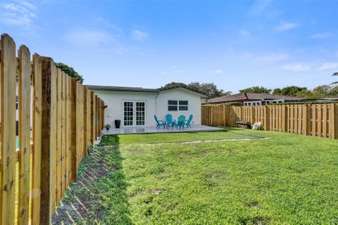 Tiny photo for 4017 Woodside Drive, Coral Springs, FL 33065 (MLS # F10544715)