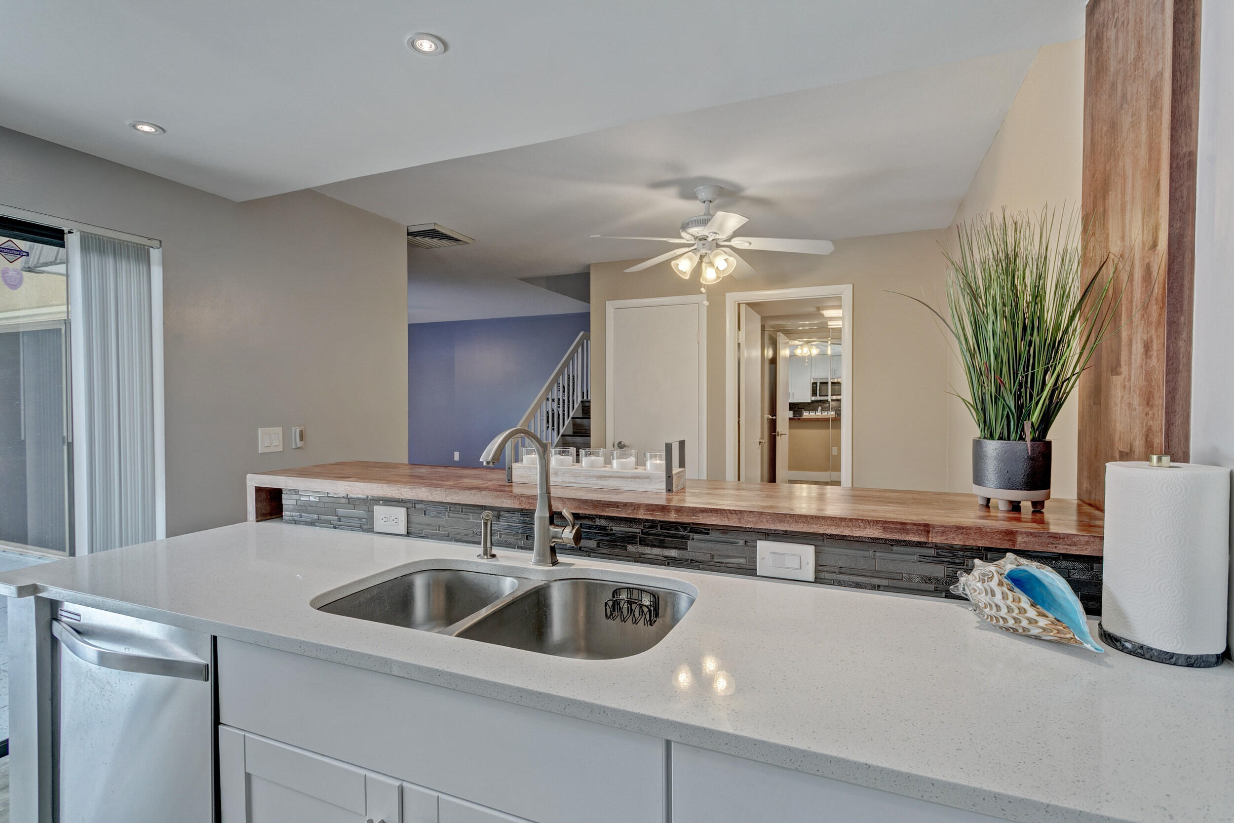 VILLAGE OF SANDALWOOD LAK - Residential Lease