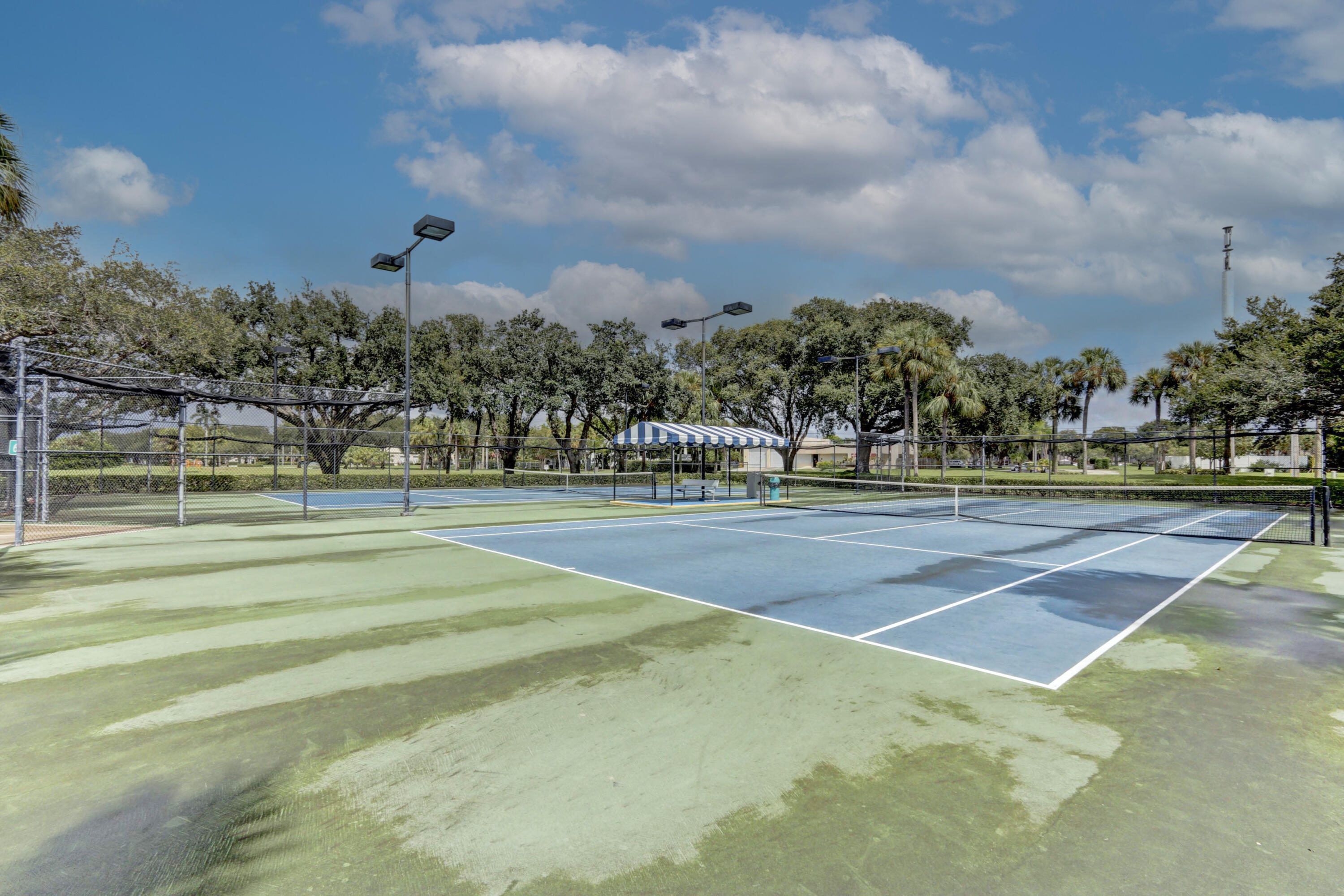 VILLAGE OF SANDALWOOD LAK - Residential Lease