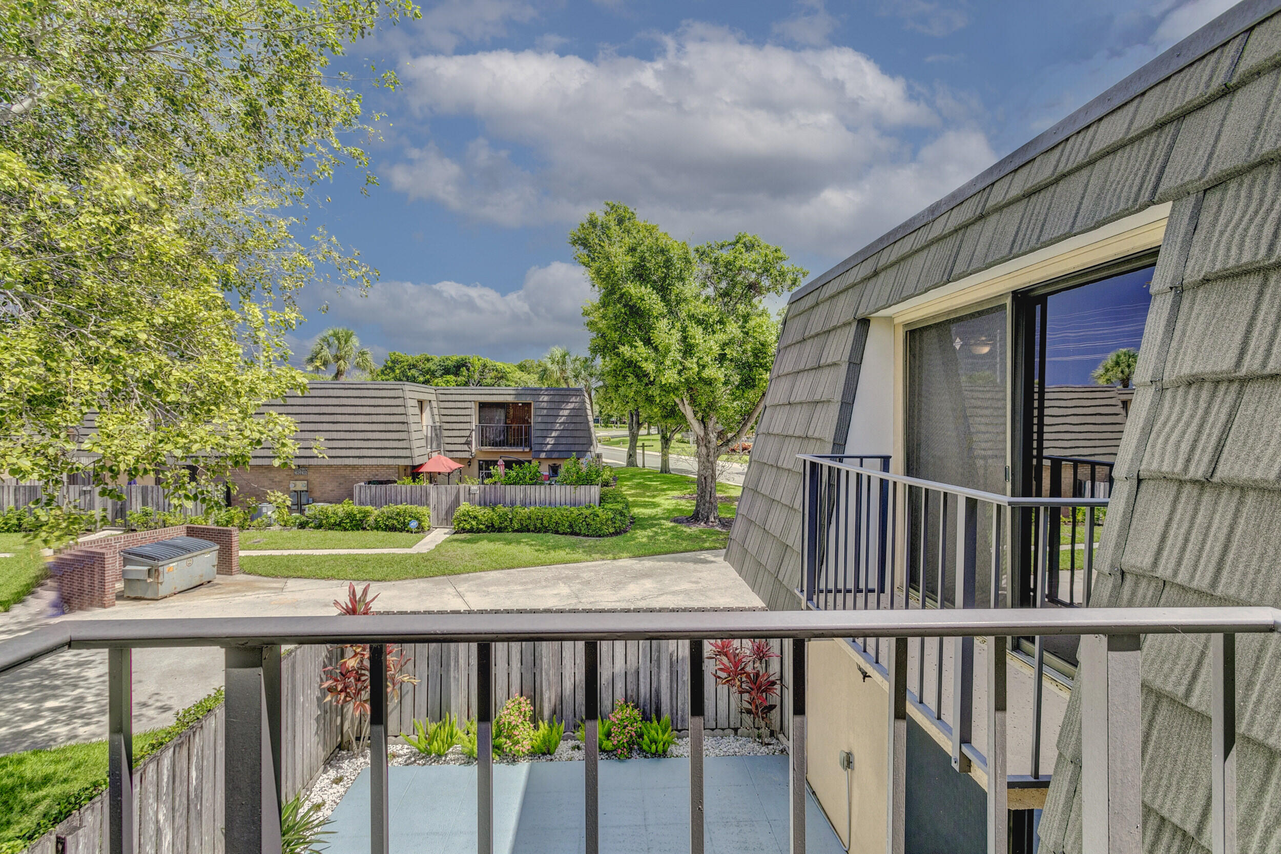 VILLAGE OF SANDALWOOD LAK - Residential Lease