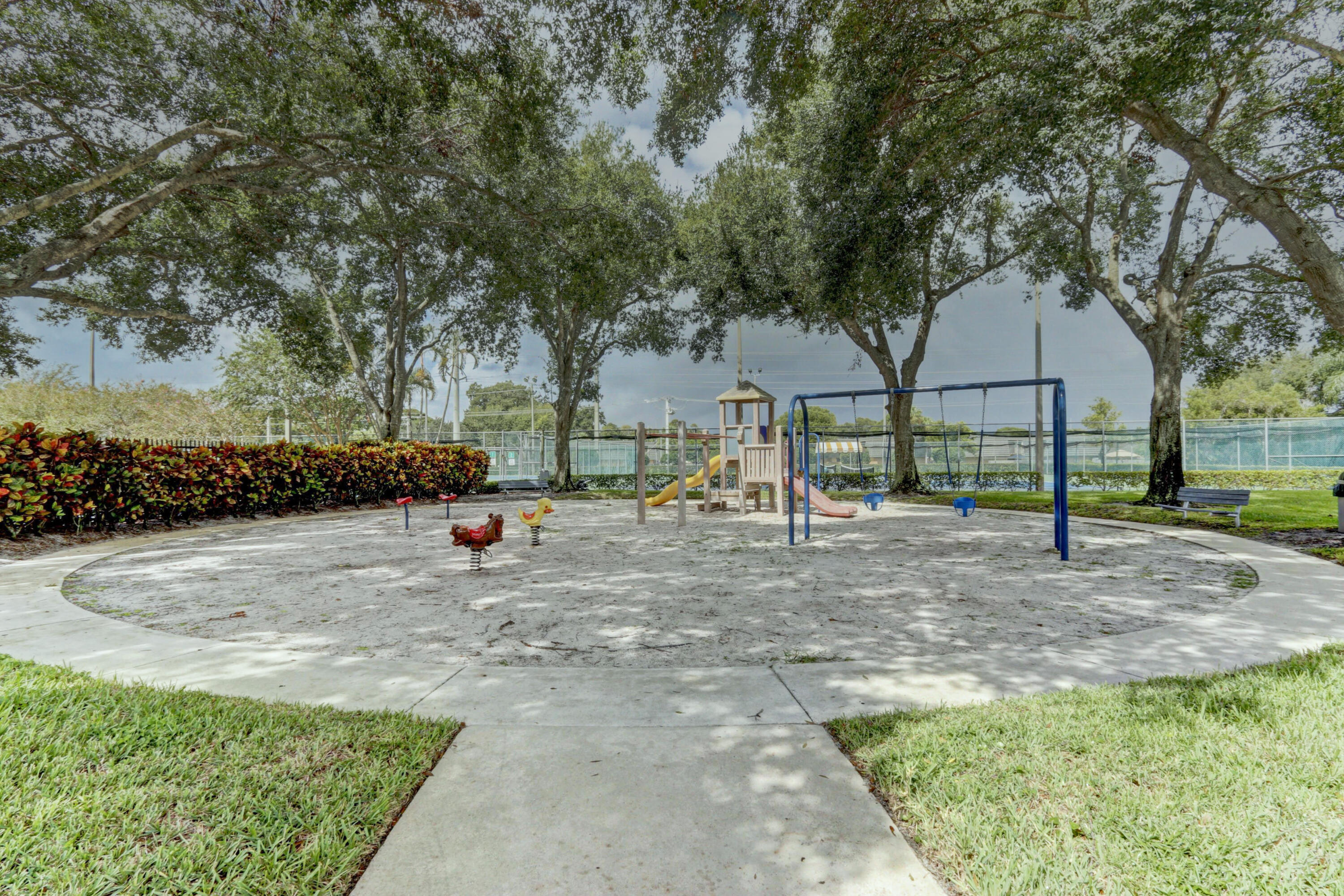 VILLAGE OF SANDALWOOD LAK - Residential Lease