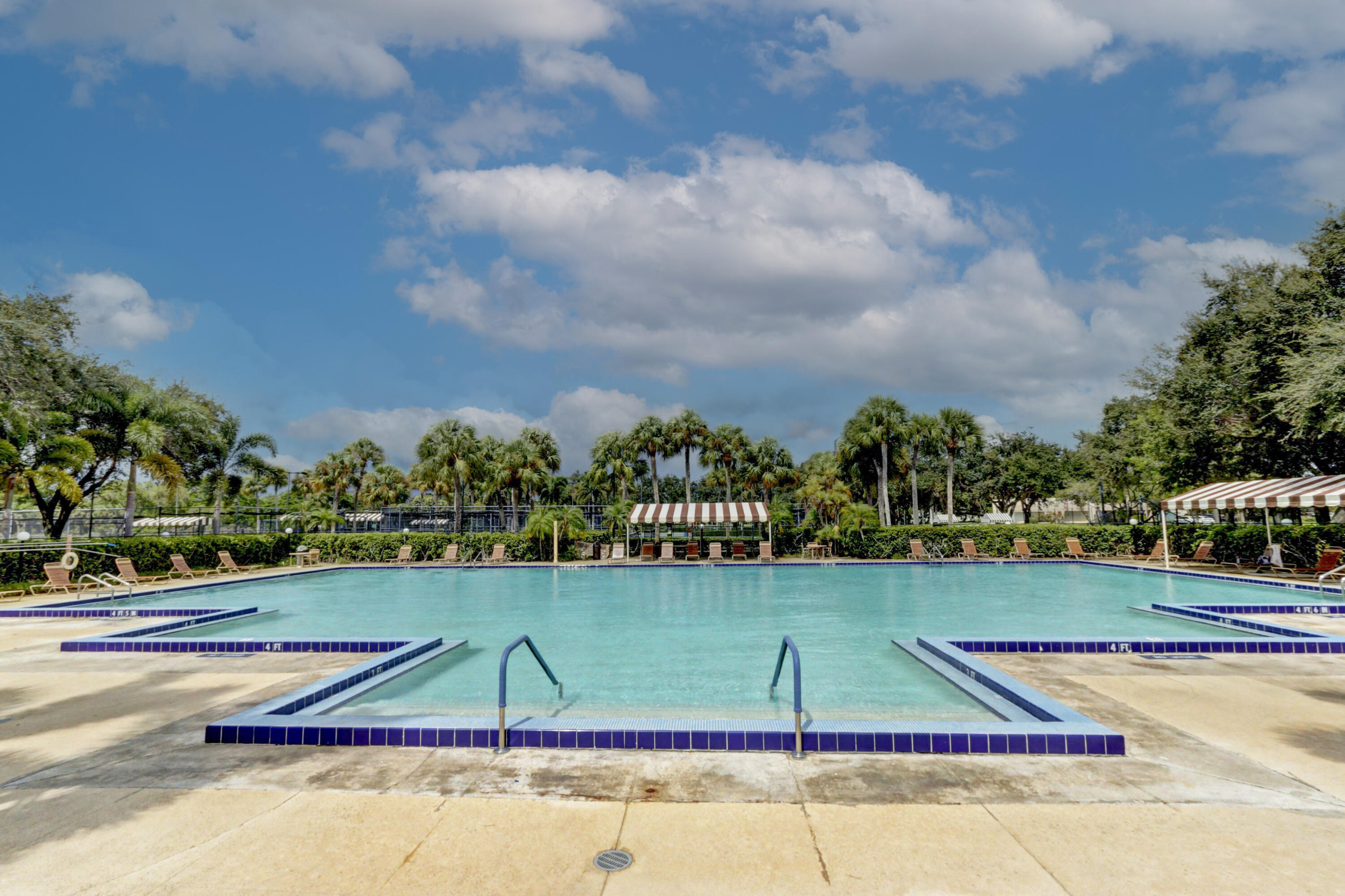 VILLAGE OF SANDALWOOD LAK - Residential Lease