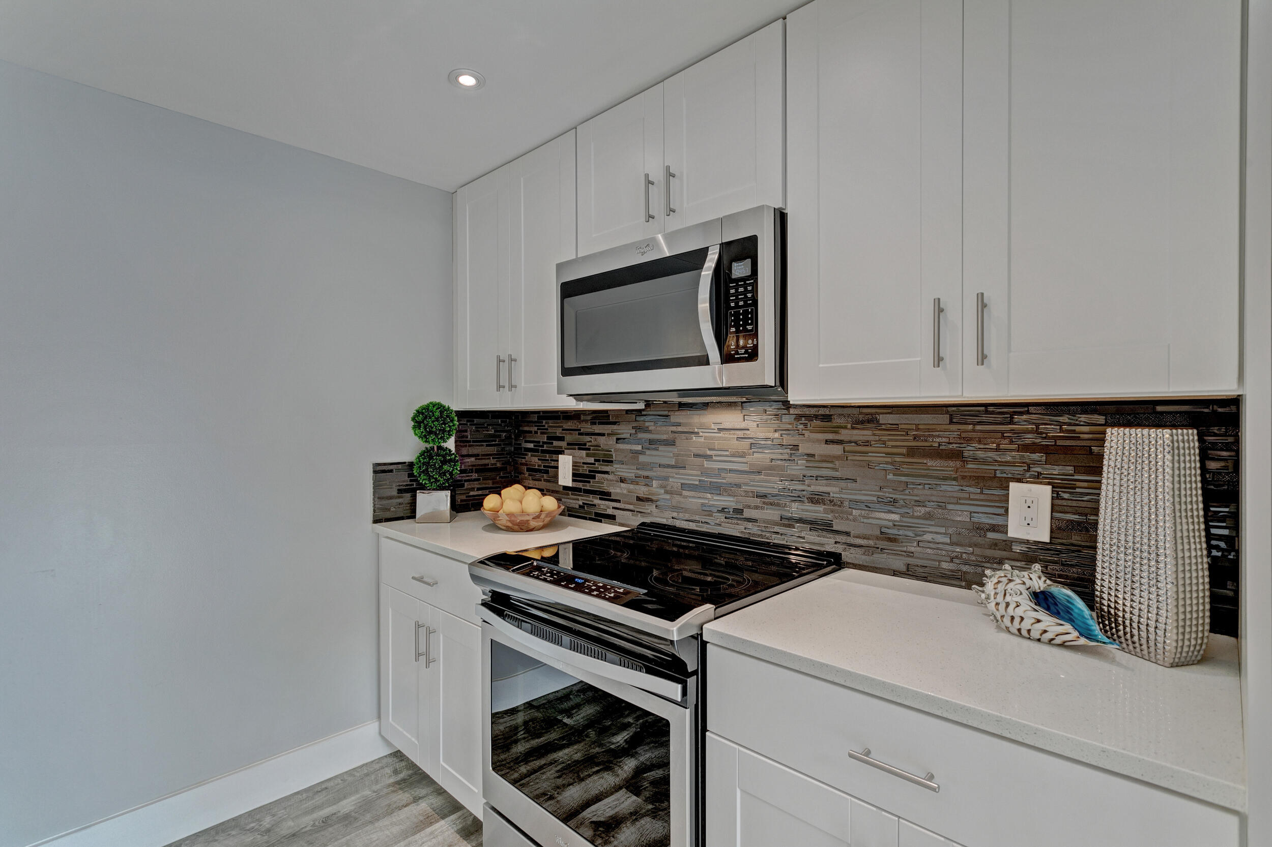 VILLAGE OF SANDALWOOD LAK - Residential Lease