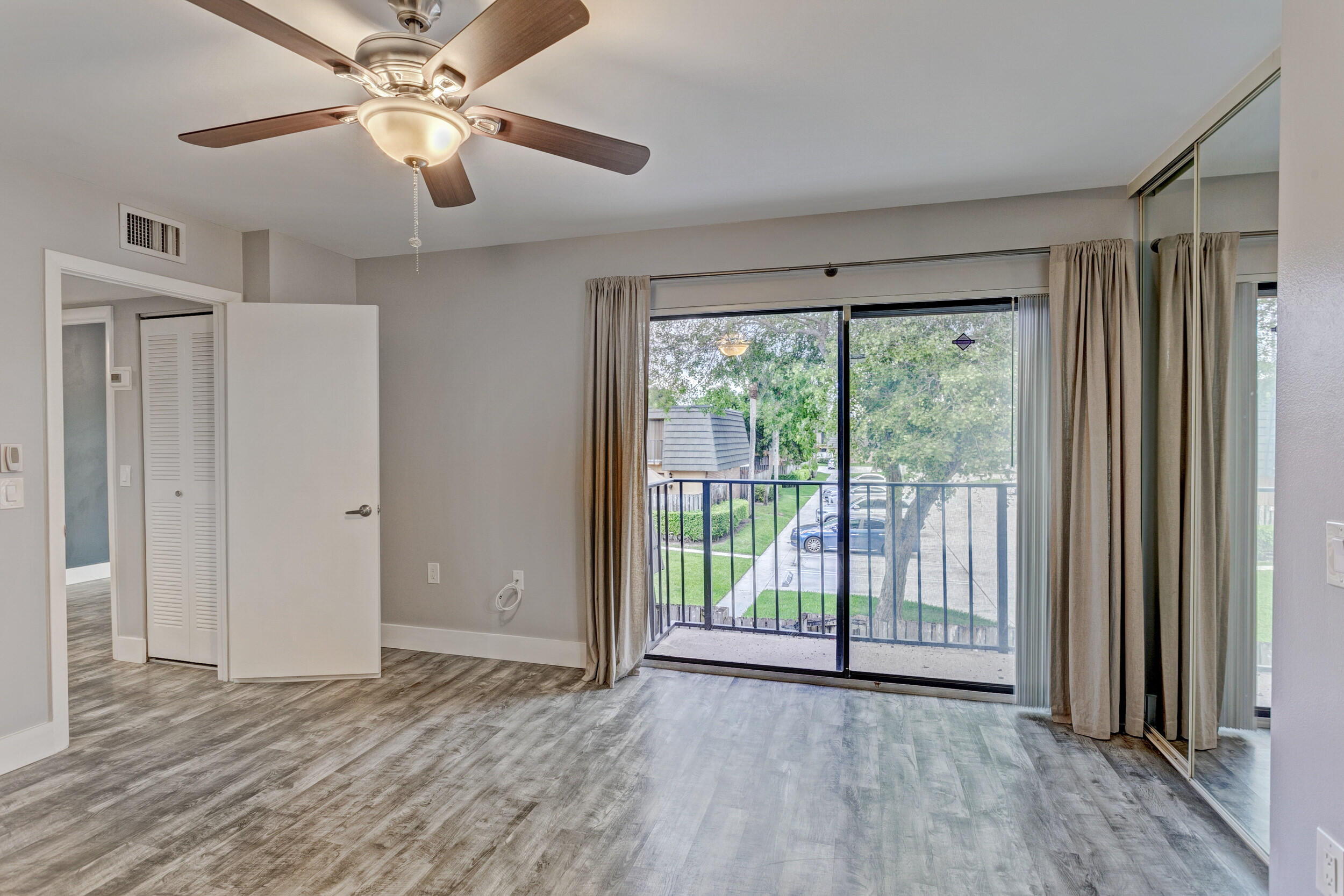 VILLAGE OF SANDALWOOD LAK - Residential Lease