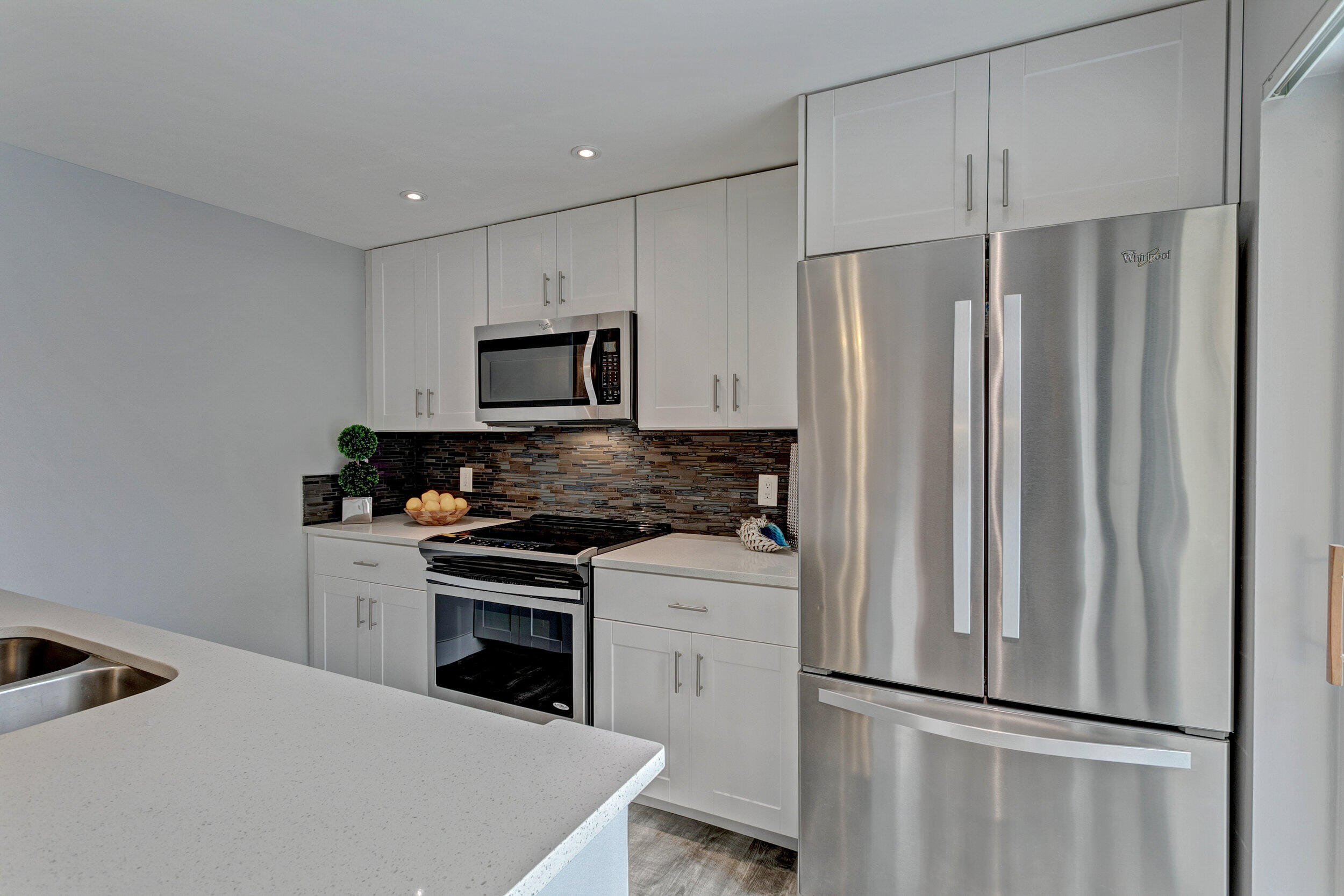 VILLAGE OF SANDALWOOD LAK - Residential Lease