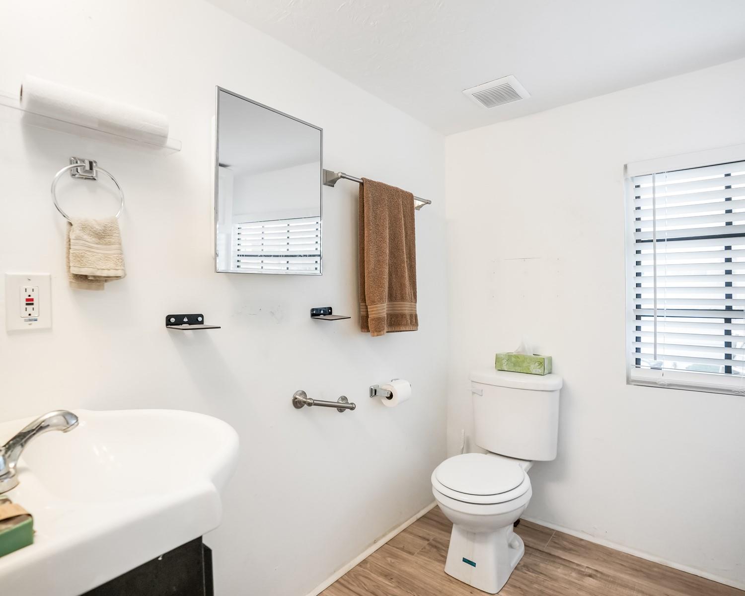 RAVENSWOOD ESTATES & MARI - Residential