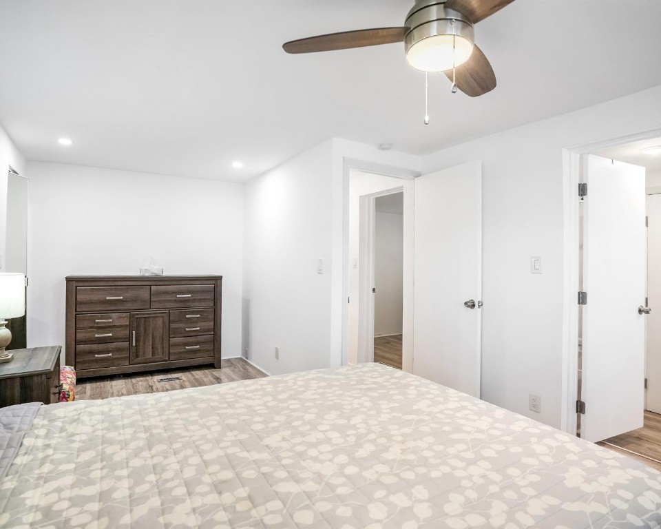 RAVENSWOOD ESTATES & MARI - Residential