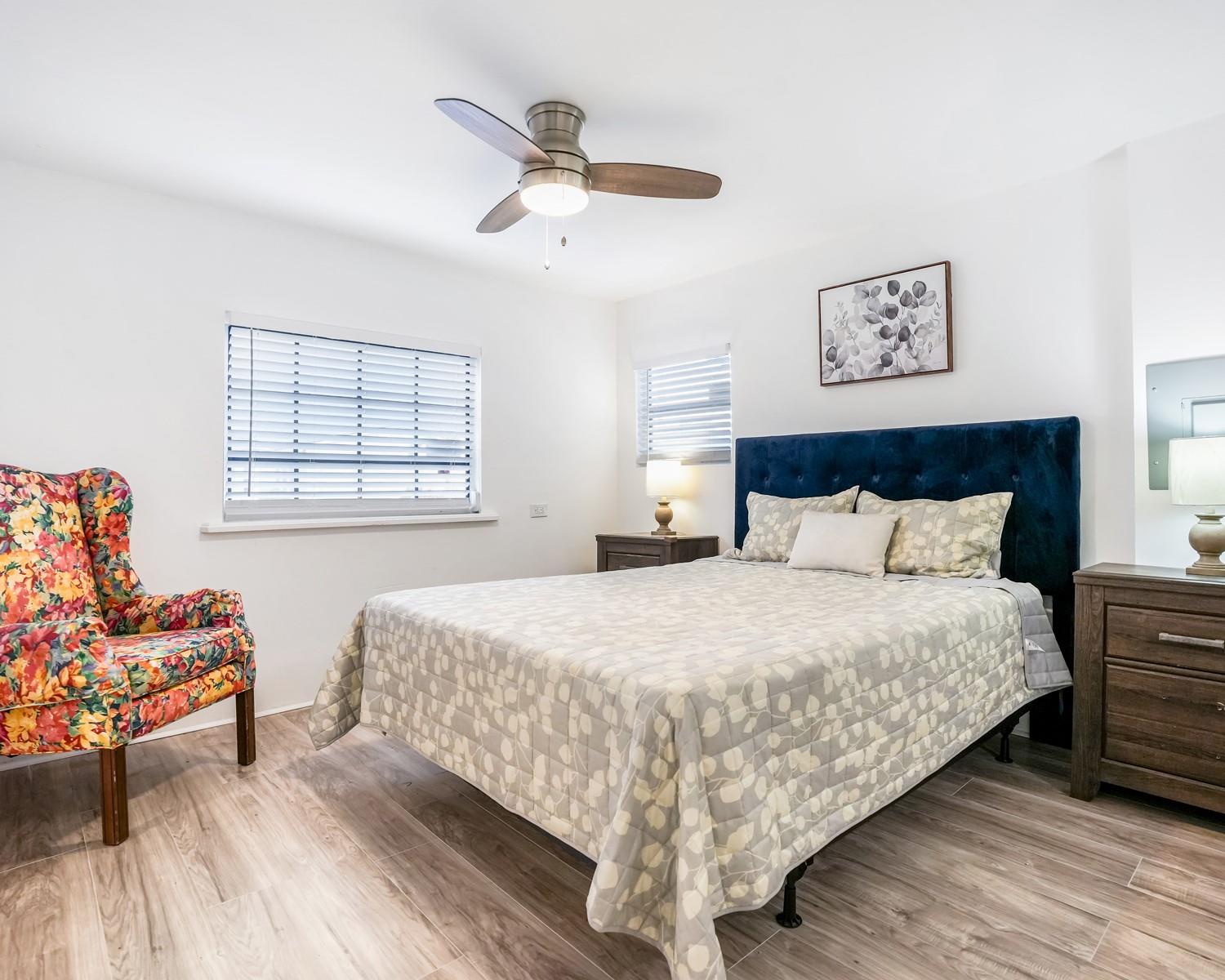 RAVENSWOOD ESTATES & MARI - Residential