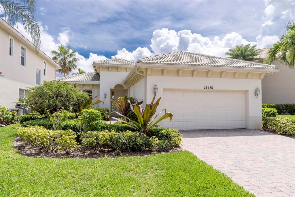 Photo of 12476 Aviles Circle, Palm Beach Gardens, FL 33418 (MLS # R10794573)