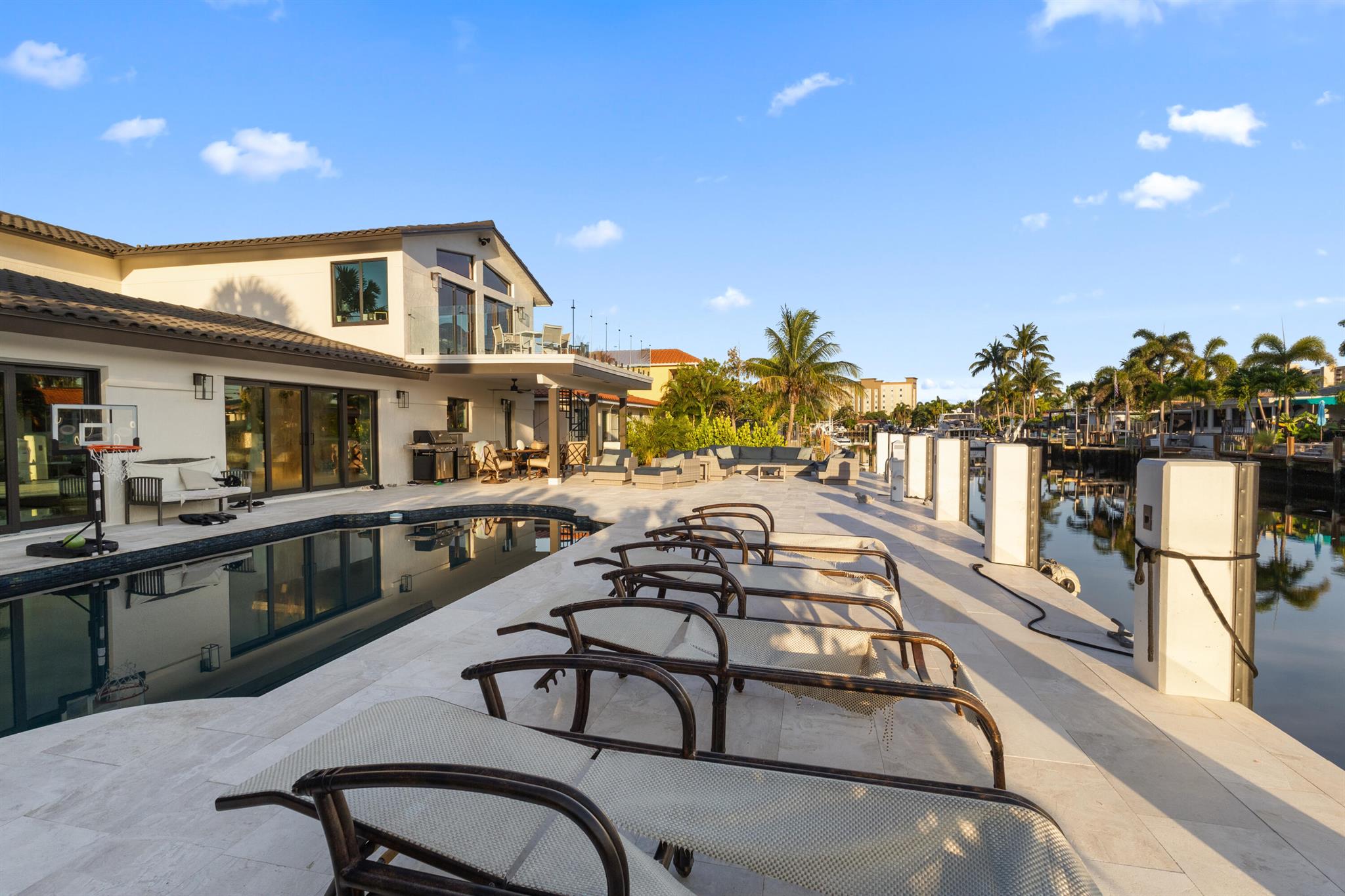 POMPANO ISLES SEC - Residential