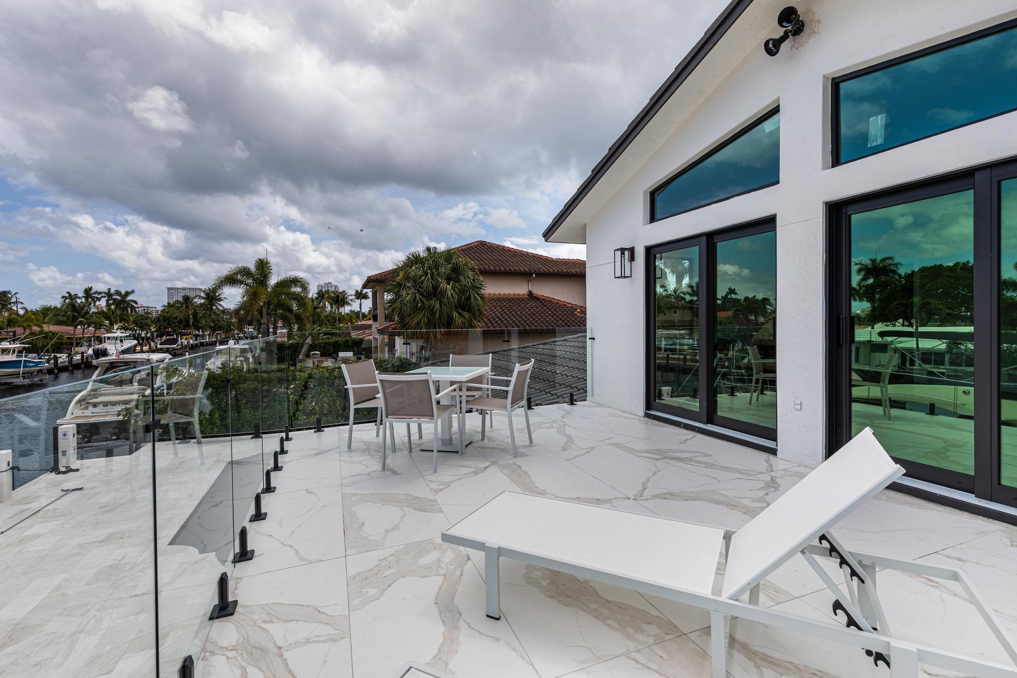 POMPANO ISLES SEC - Residential
