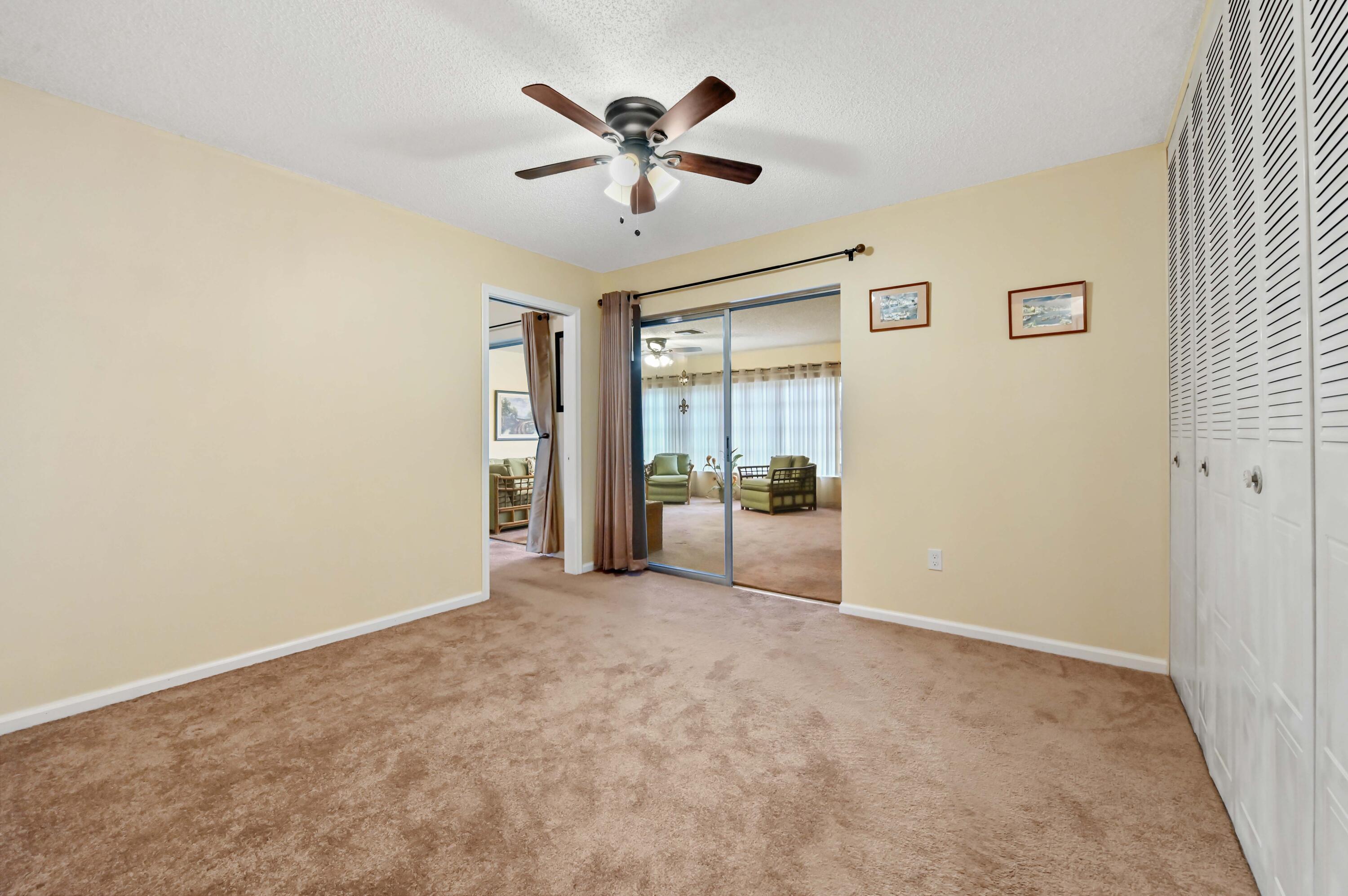 CRESTHAVEN TOWNHOMES - Residential