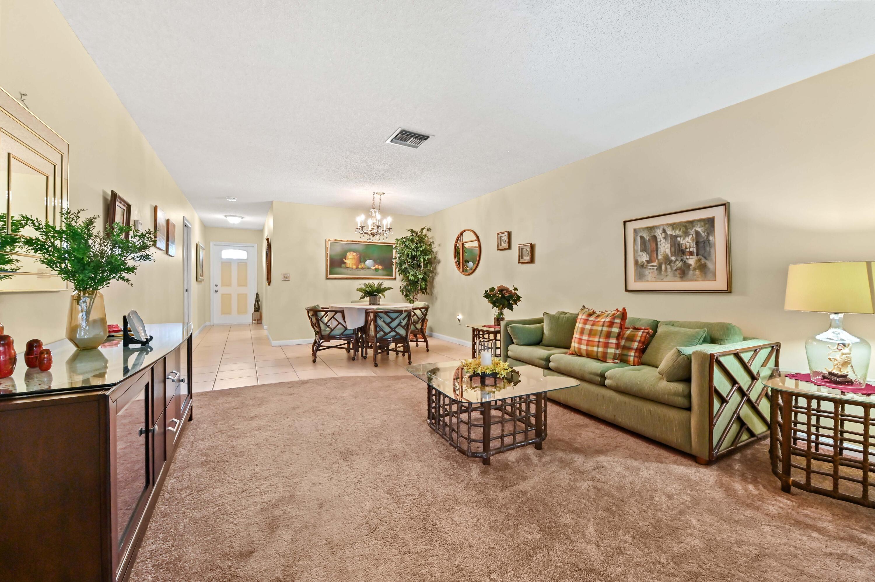 CRESTHAVEN TOWNHOMES - Residential