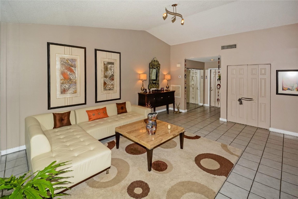 Country Isles Patio Homes - Residential Lease