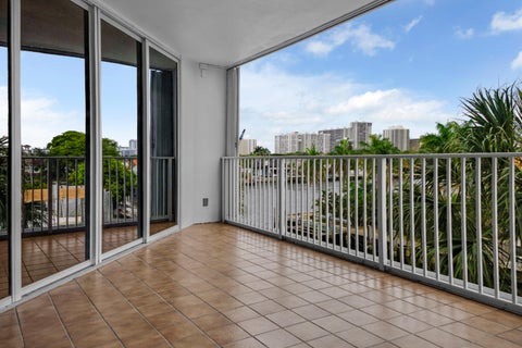 Tiny photo for 3100 NE 47th Court #305, Fort Lauderdale, FL 33308 (MLS # B26035912)