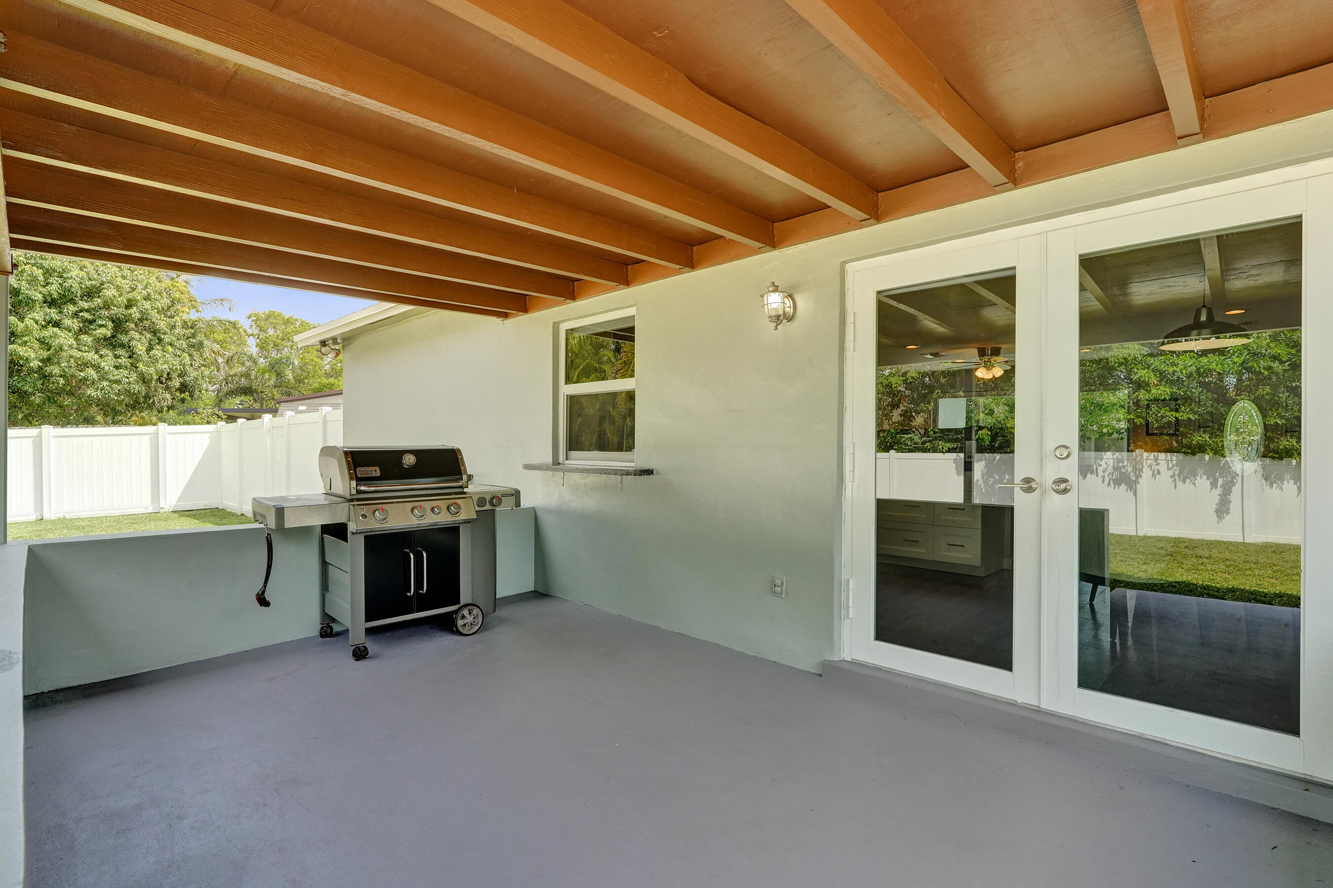 SUMMERTIME ISLES - Residential