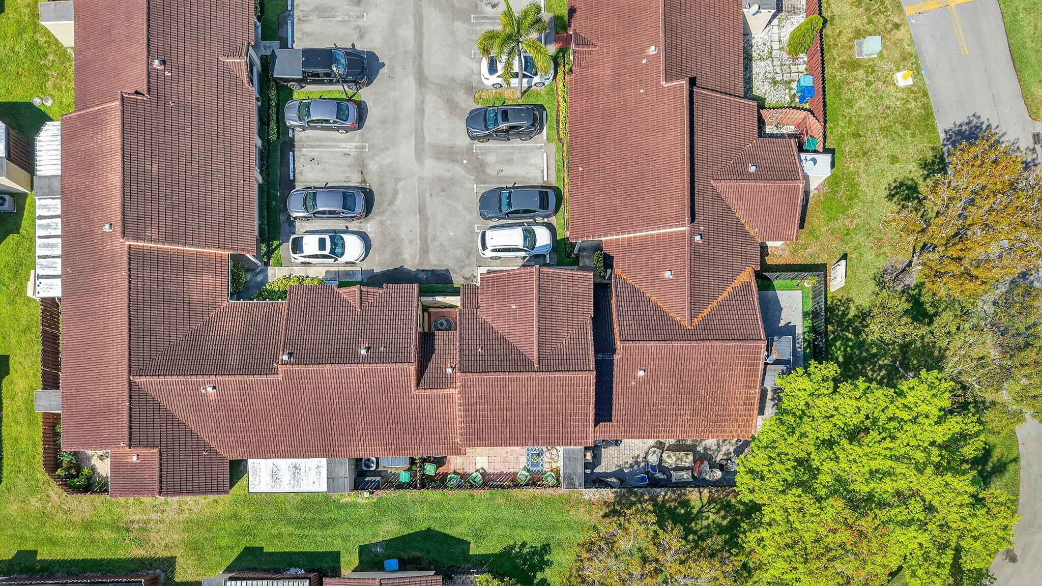 VILLA HOMES AT THE MOORS - Residential