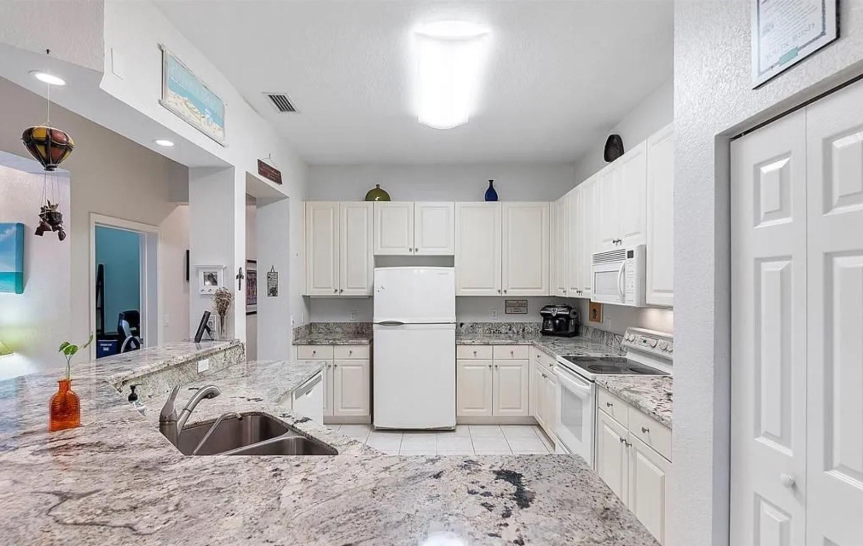 HERON BAY SOUTH - Residential