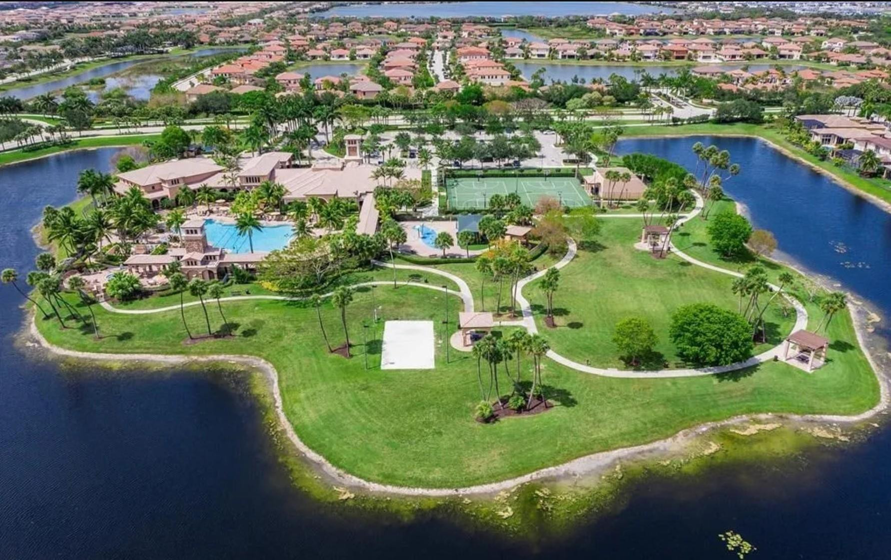 HERON BAY SOUTH - Residential