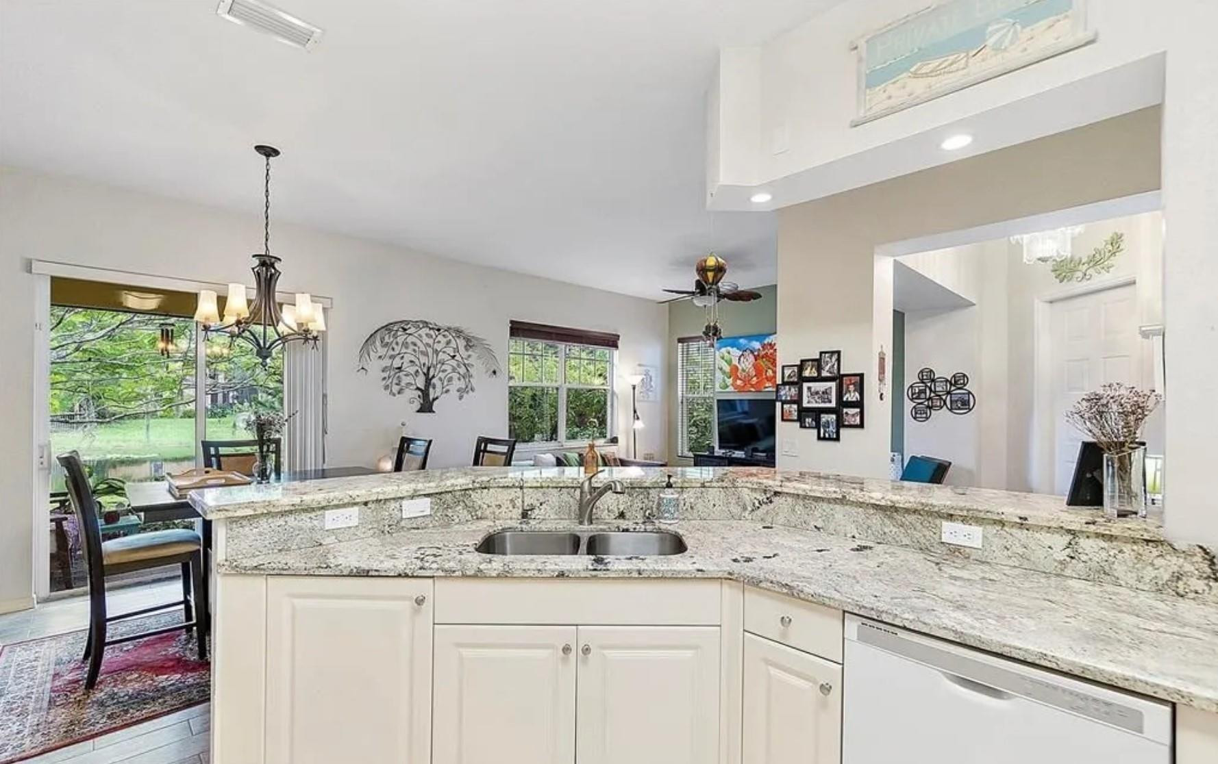 HERON BAY SOUTH - Residential