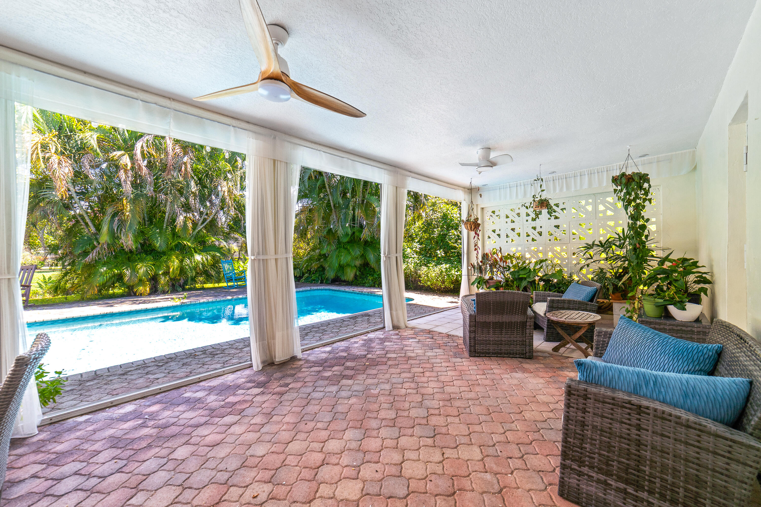 PLANTATION ESTATES SECTION 1-B - Residential